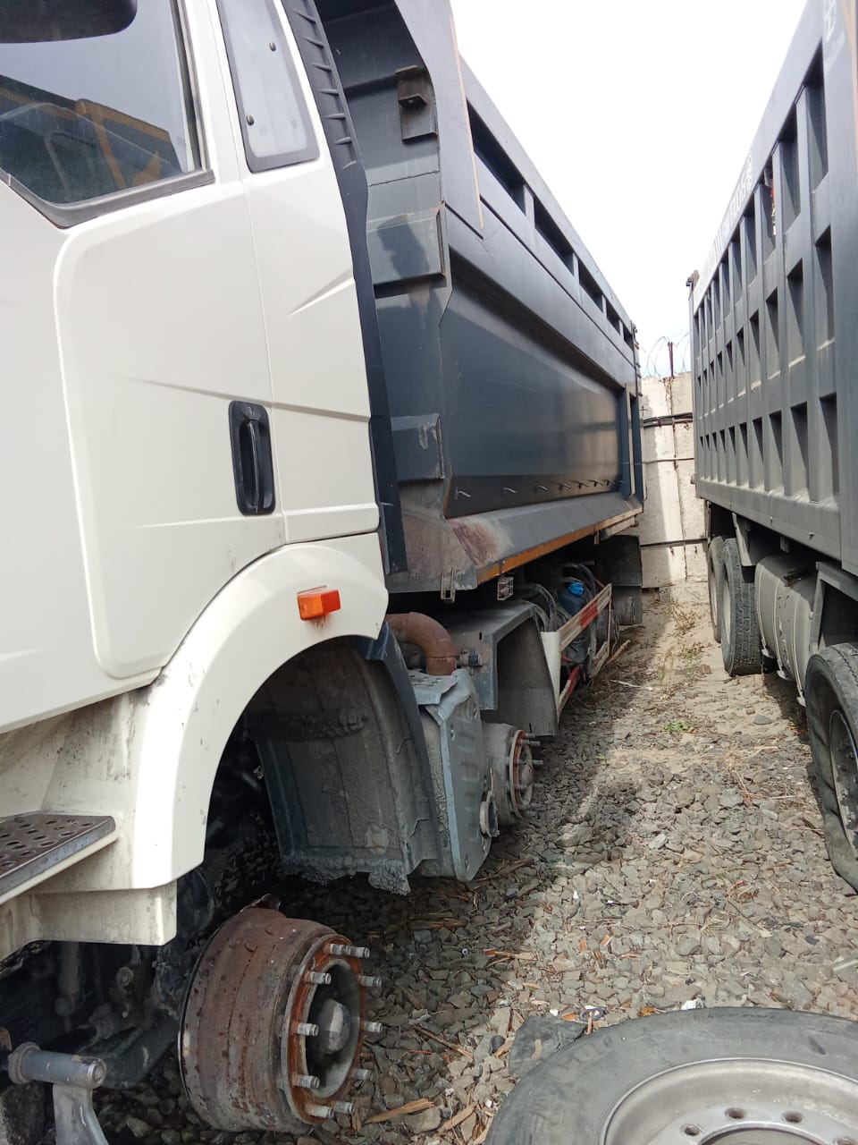 FAW J6 8x4 Самосвал 2023 г. - фото 5