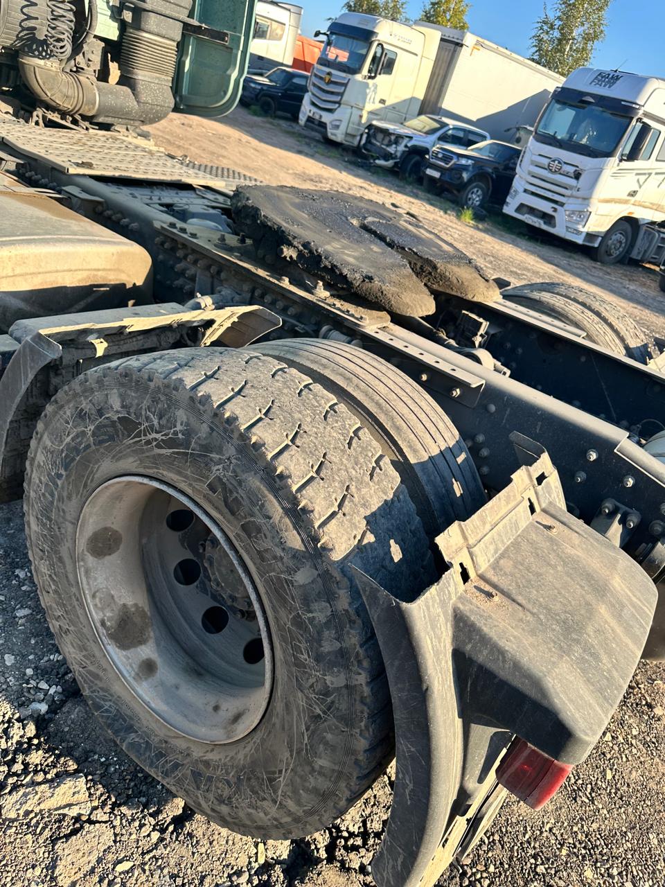 DongFeng DFH 4x2 Седельный тягач 2023 г. - фото 12