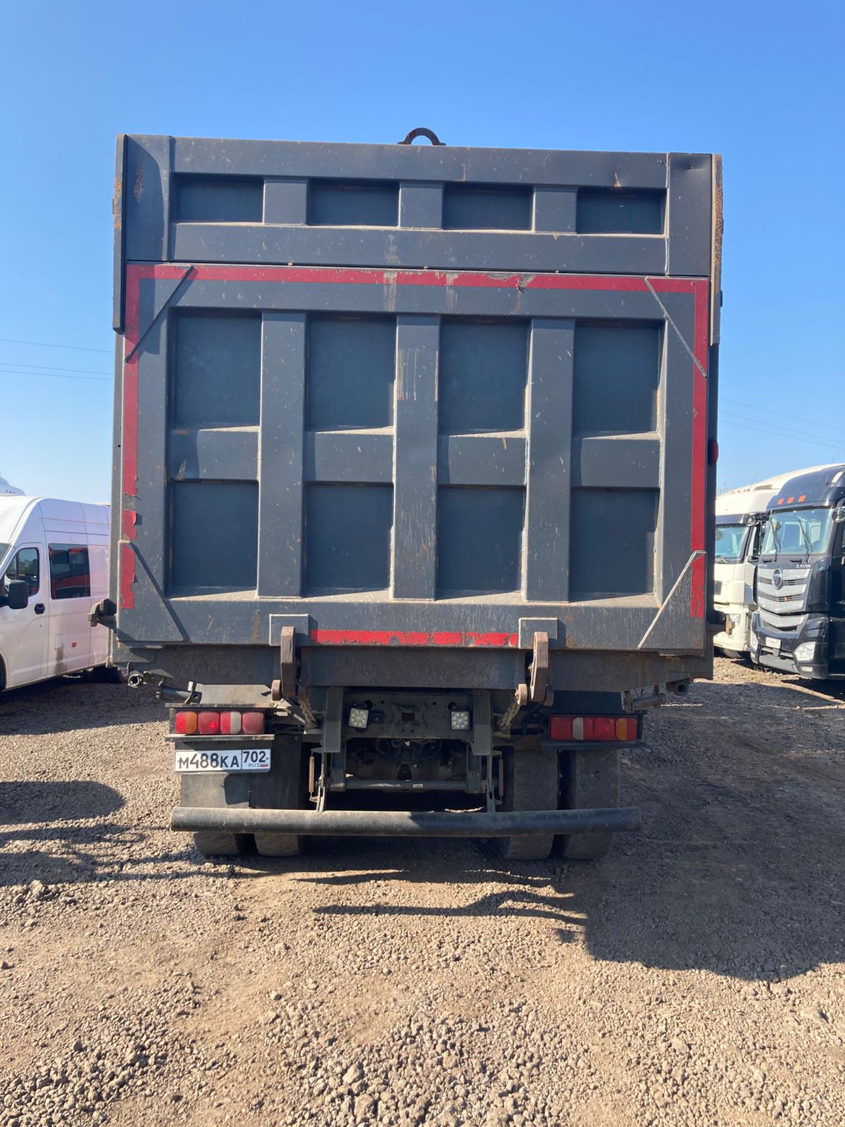 SITRAK C7H 8x4 Самосвал 2024 г. - фото 10