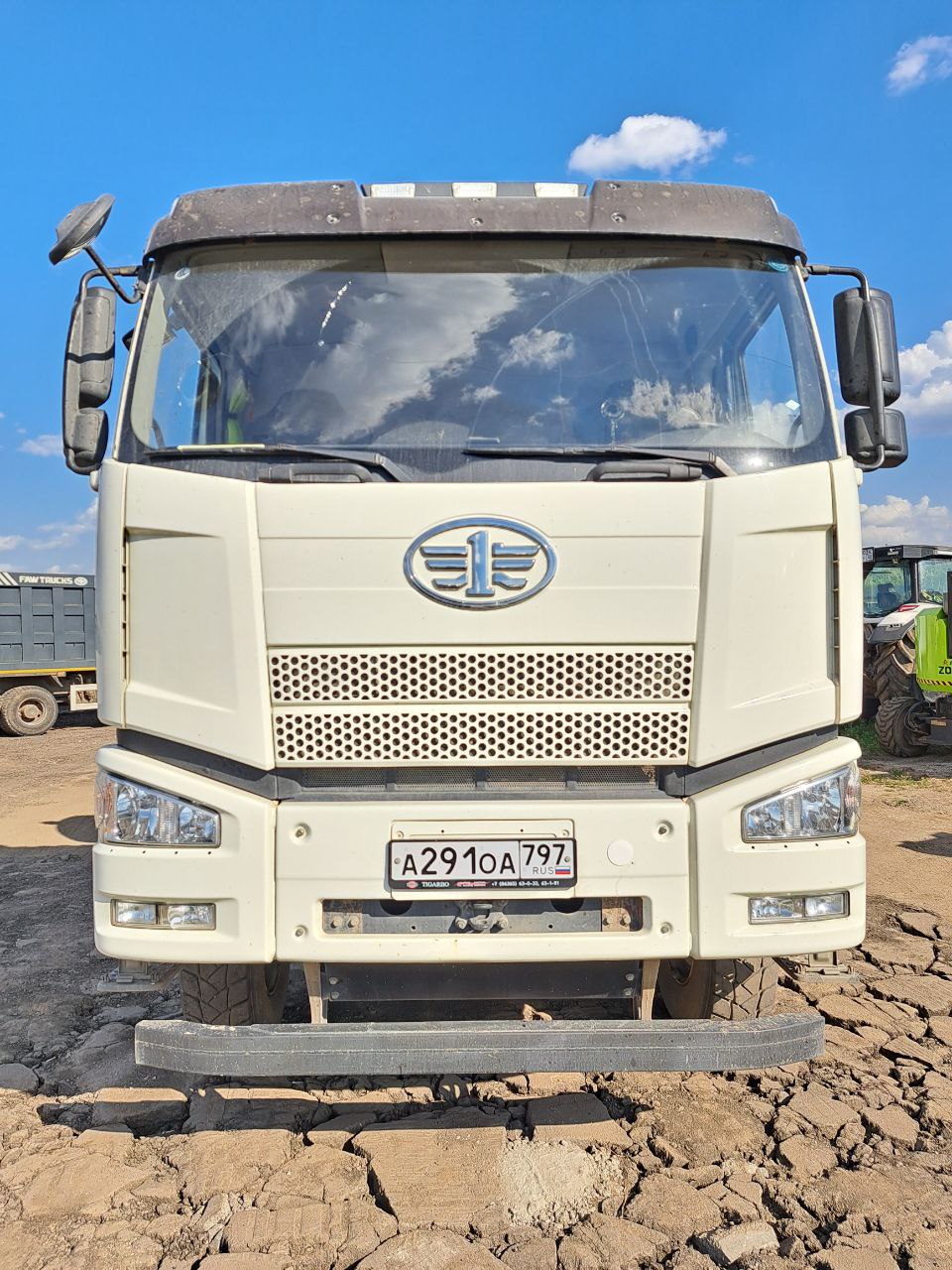 TIGARBO 6936* на шасси FAW CA 3250 6x4 Автобетоносмеситель 2023 г.