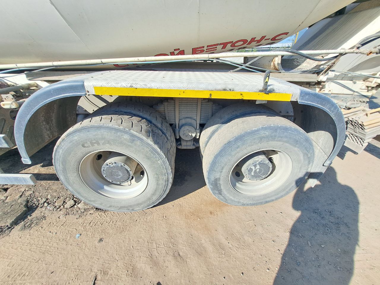 TIGARBO 6936* на шасси FAW CA 3250 6x4 Автобетоносмеситель 2023 г. - фото 9