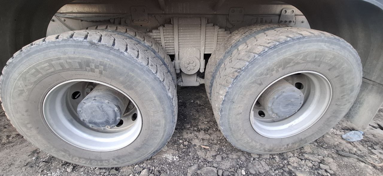 TIGARBO 6936* на шасси FAW CA 3250 6x4 Автобетоносмеситель 2023 г. - фото 18