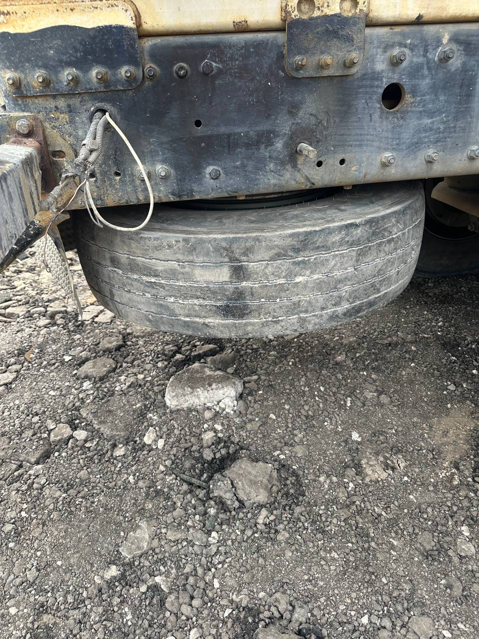 TIGARBO 6936* на шасси FAW CA 3250 6x4 Автобетоносмеситель 2023 г. - фото 17