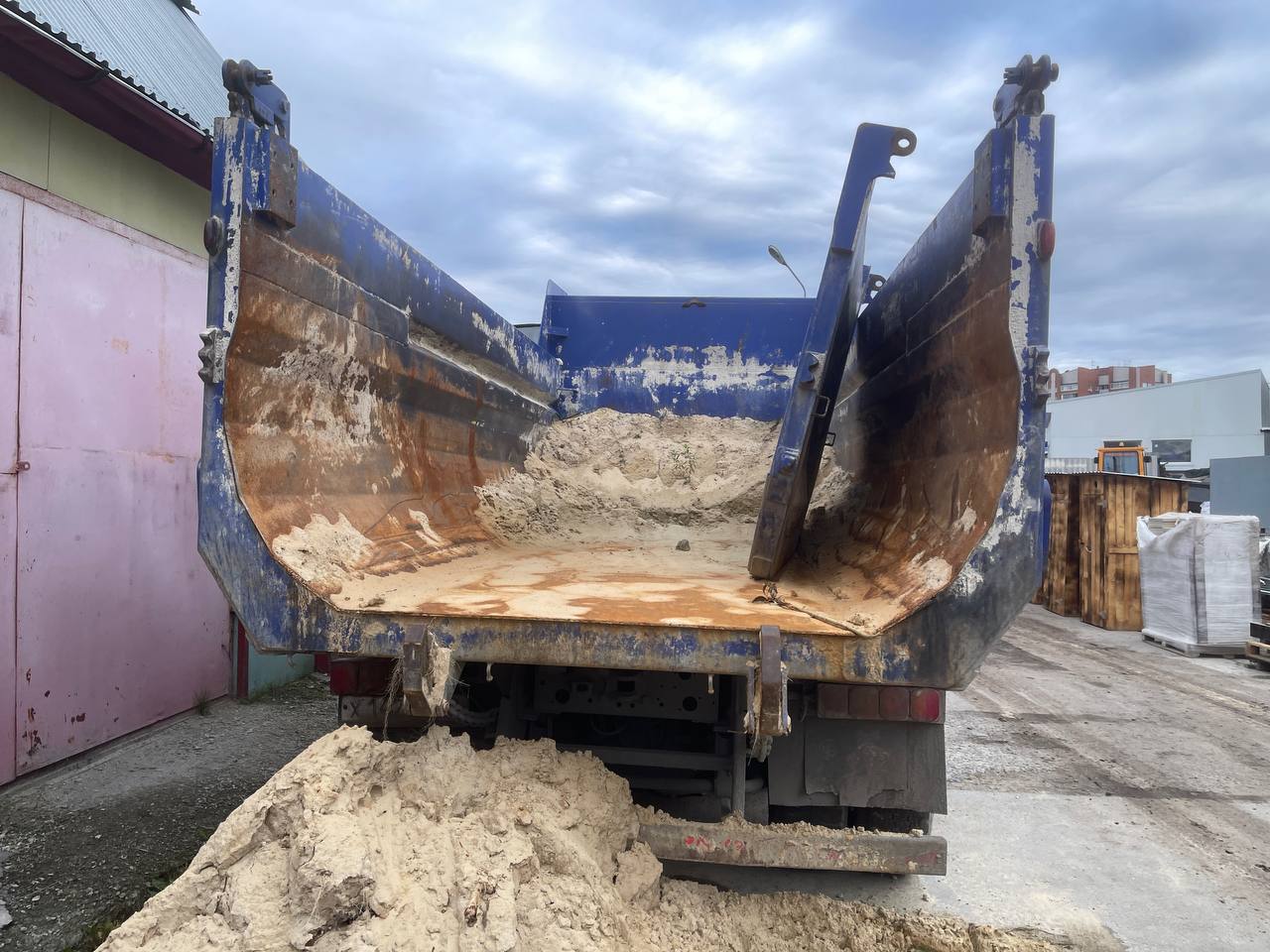 Howo T5G 6x4 Самосвал 2023 г. - фото 5