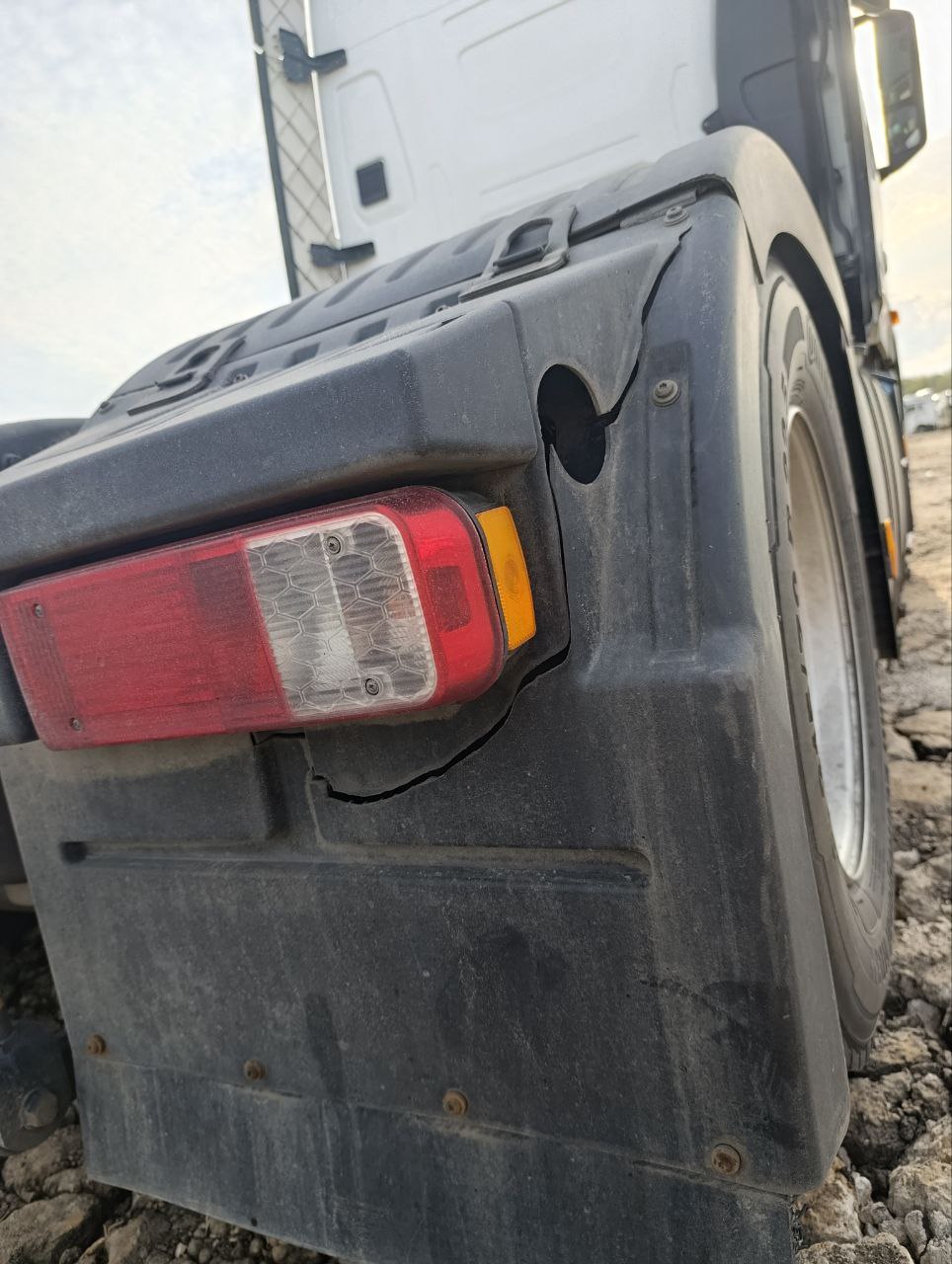 Ford F-Max 4x2 Седельный тягач 2023 г. - фото 17