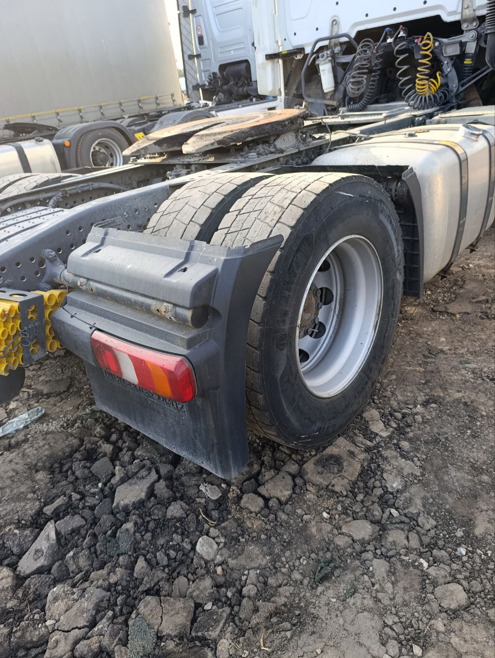 Mercedes-Benz ACTROS 4x2 Седельный тягач 2019 г. - фото 17