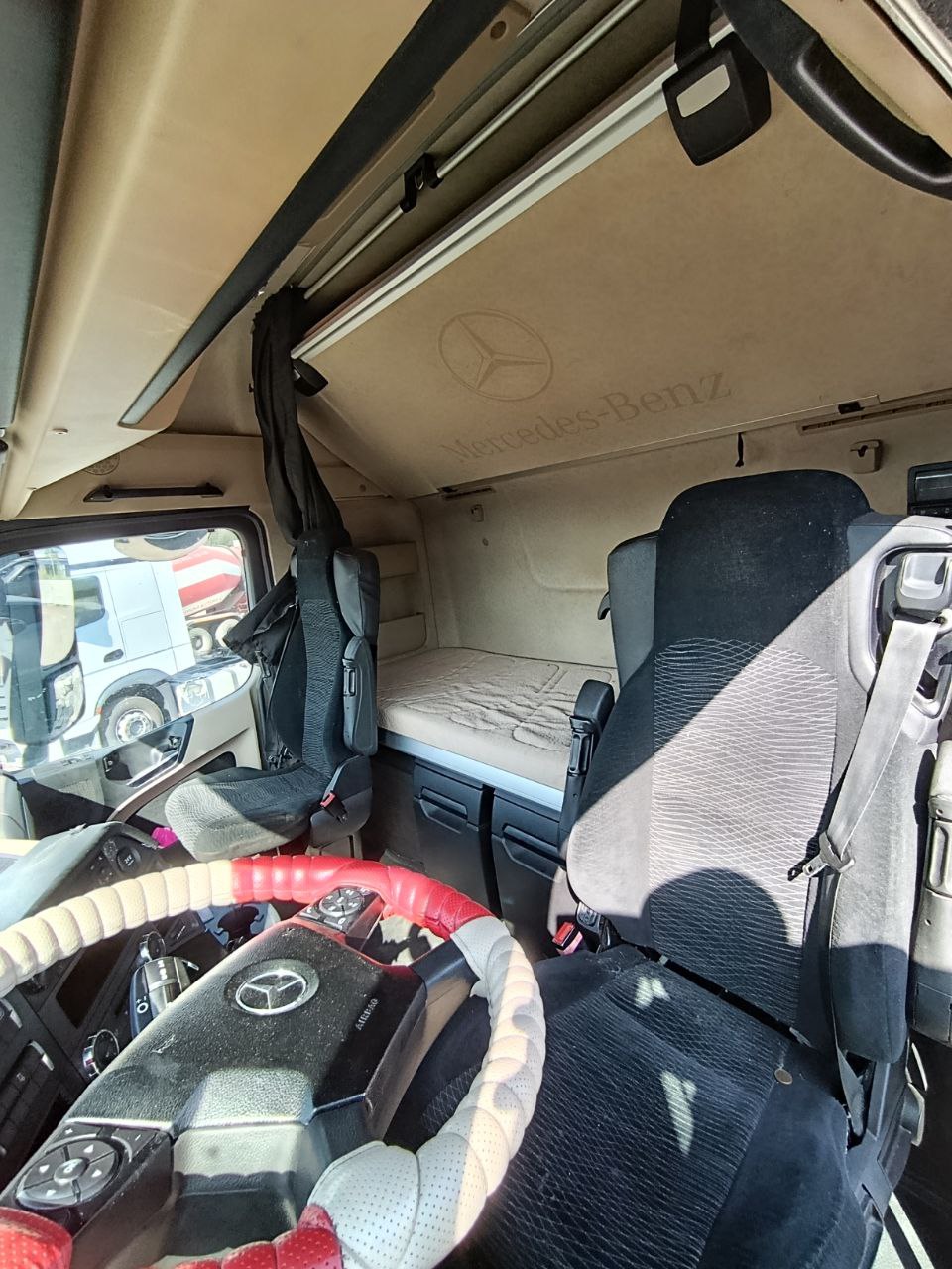 Mercedes-Benz ACTROS 4x2 Седельный тягач 2019 г. - фото 9