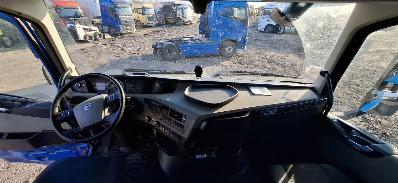 Volvo FH 4x2 Седельный тягач 2020 г. - фото 10