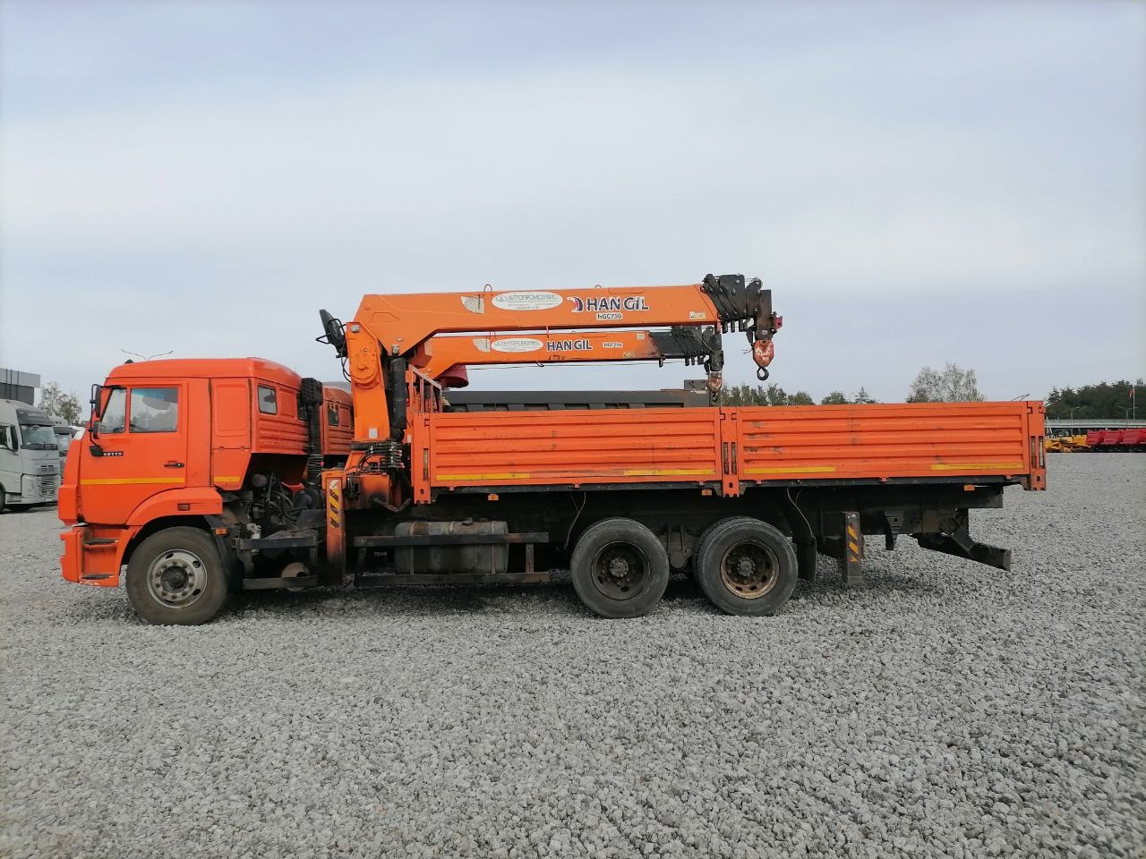 Агропромсервис 4382* на шасси КамАЗ 65115 6x4 Бортовой с КМУ 2022 г. - фото 4