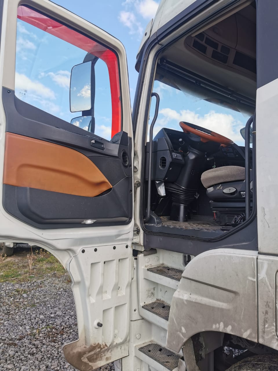 Foton AUMAN 4x2 Седельный тягач 2024 г. - фото 6