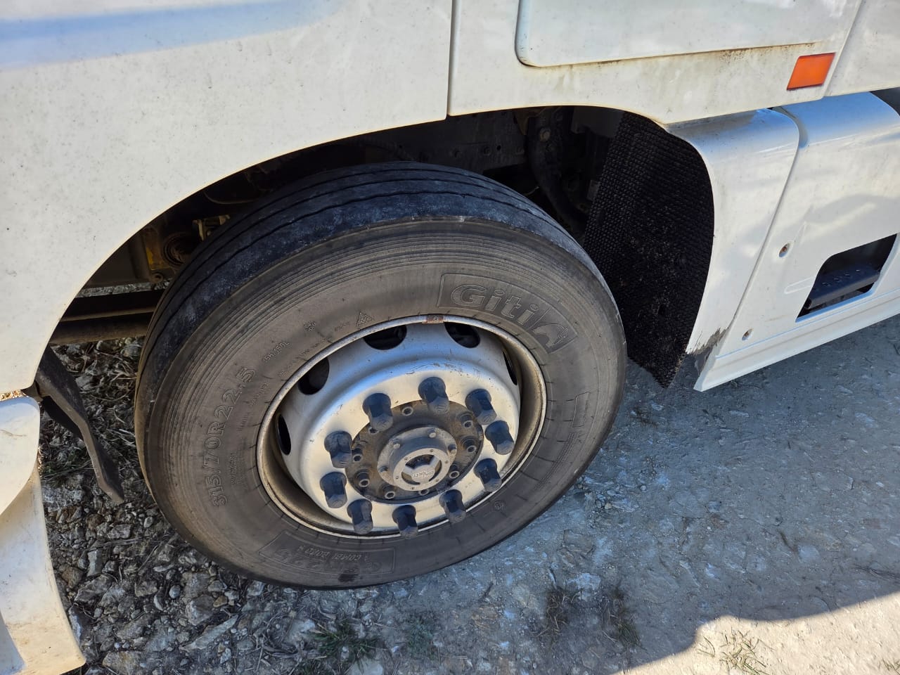 Foton AUMAN 4x2 Седельный тягач 2023 г. - фото 12