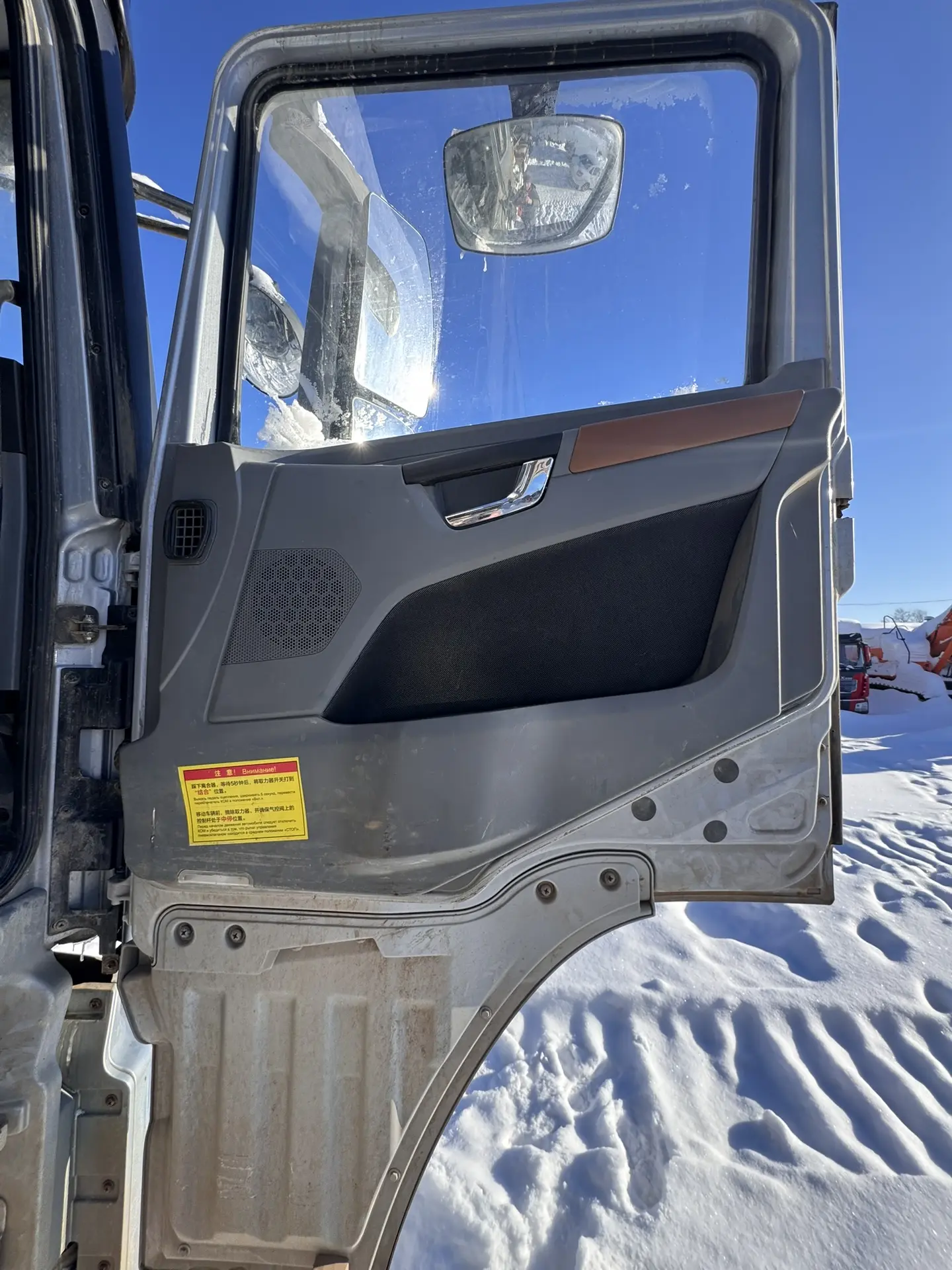 Shacman (Shaanxi) SX* 8x4 Самосвал 2024 г. - фото 11