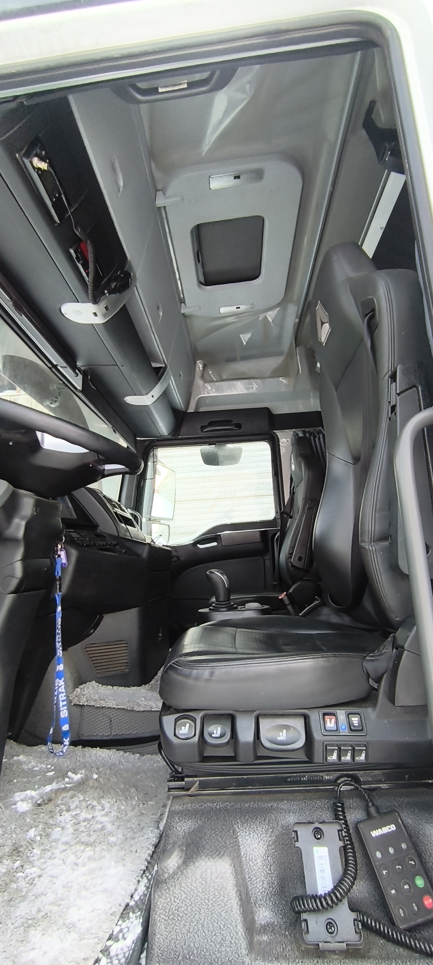 SITRAK C7H 4x2 Седельный тягач 2023 г. - фото 10