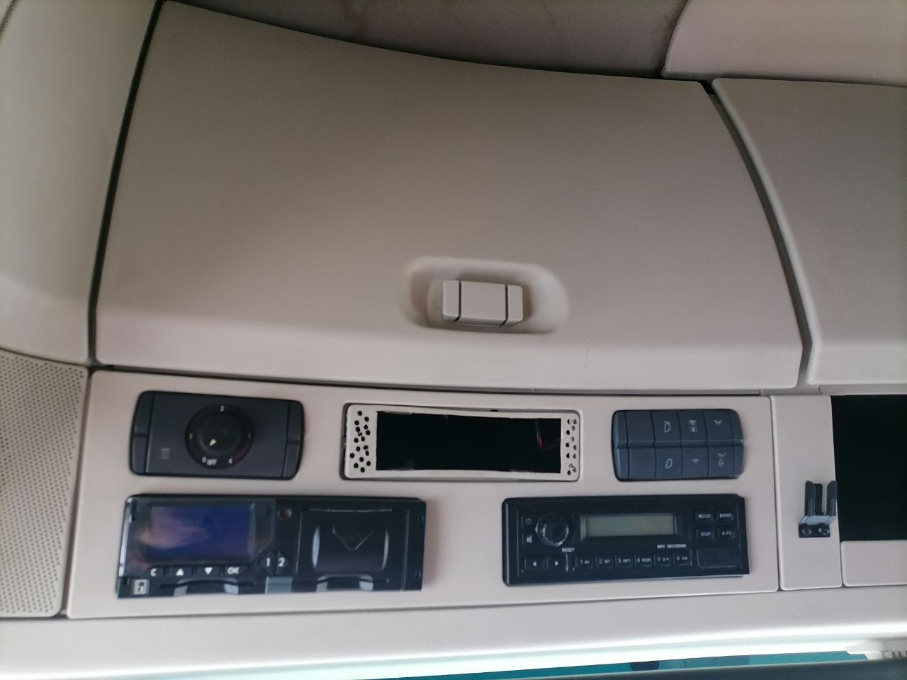 Foton AUMAN 4x2 Седельный тягач 2022 г. - фото 12