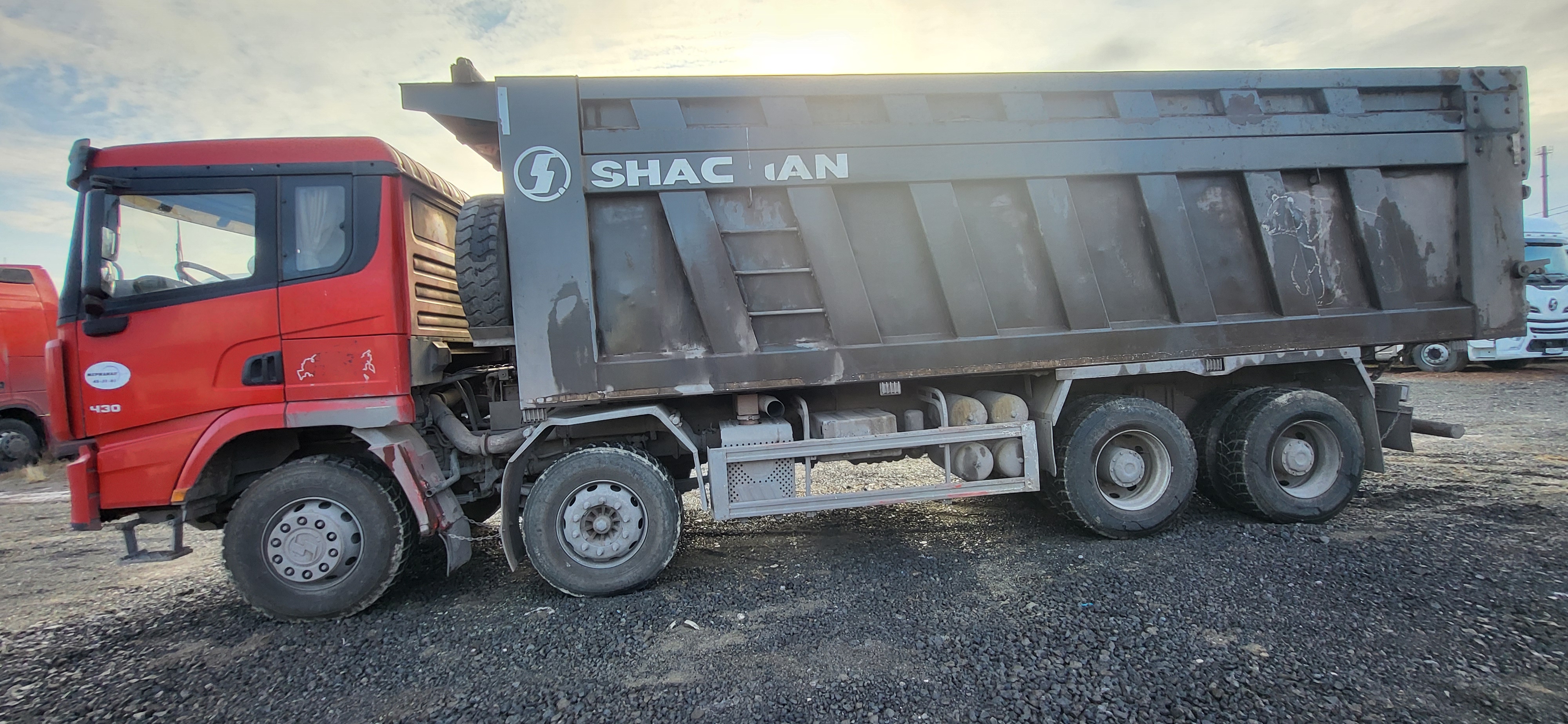 Shacman (Shaanxi) SX* 8x4 Самосвал 2023 г. - фото 5