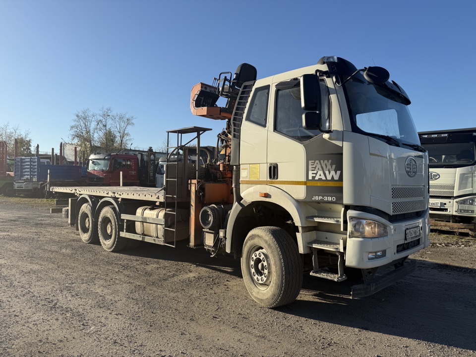 Айсин W0* на шасси FAW CA 3250 6x4 Бортовой с КМУ 2023 г. - фото 3