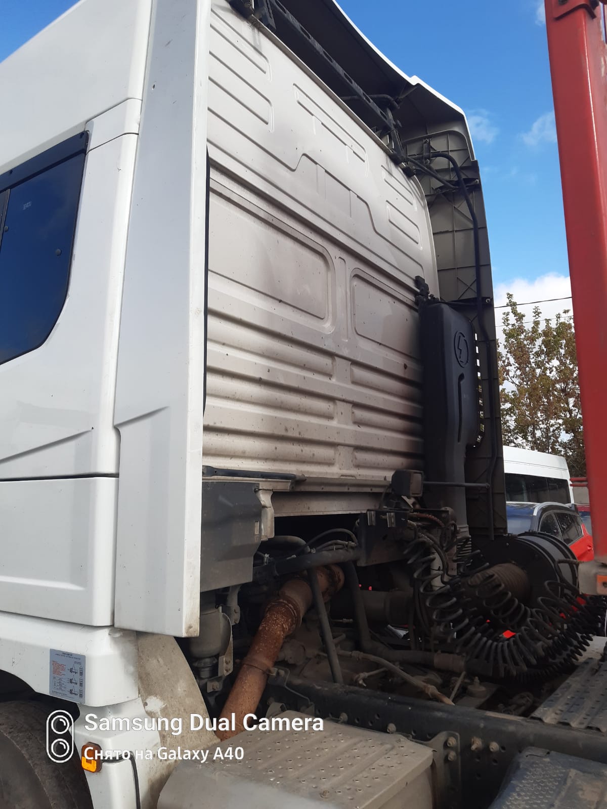 Shacman (Shaanxi) SX* 6x4 Седельный тягач 2023 г. - фото 4