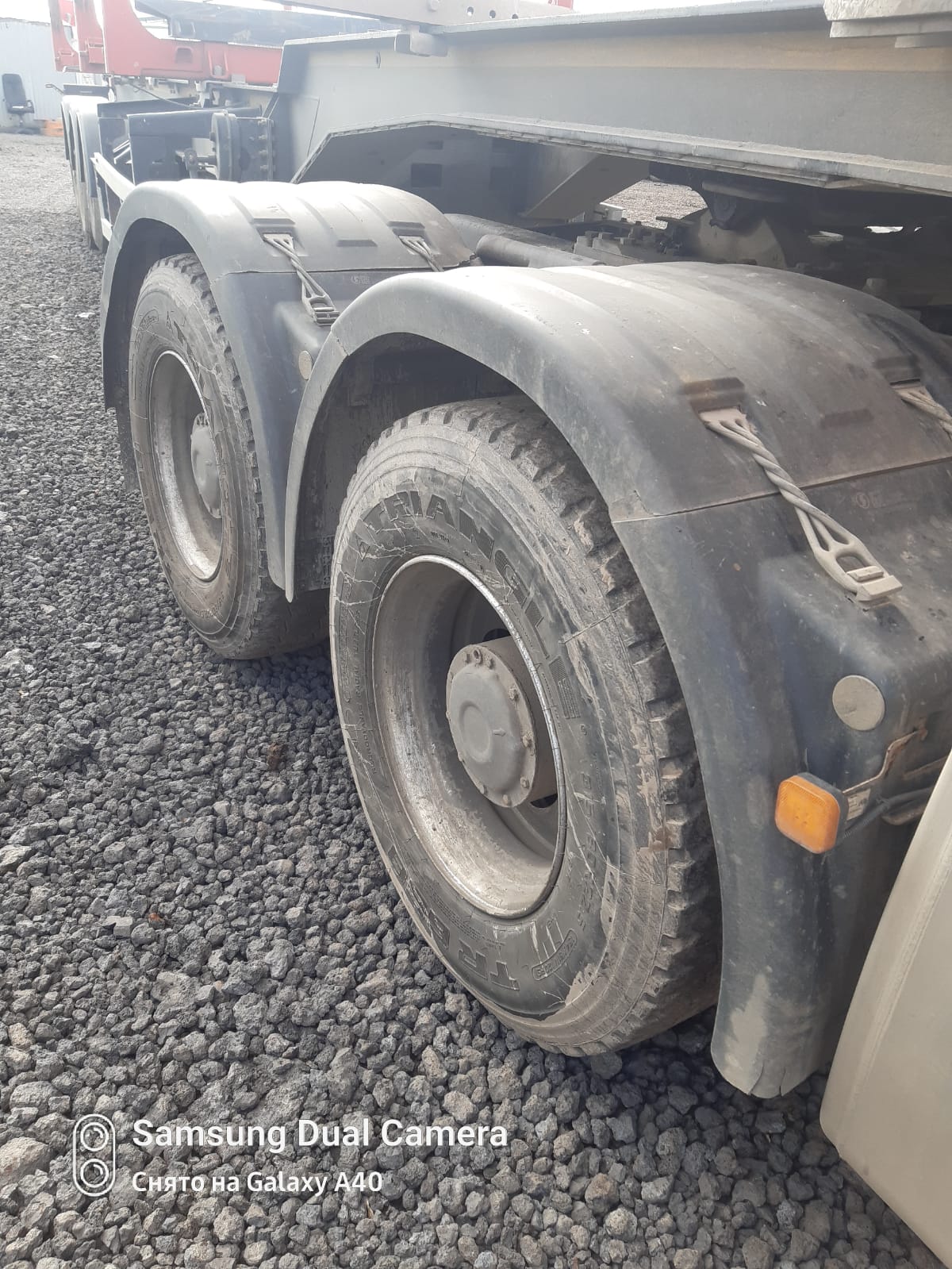 Shacman (Shaanxi) SX* 6x4 Седельный тягач 2023 г. - фото 9