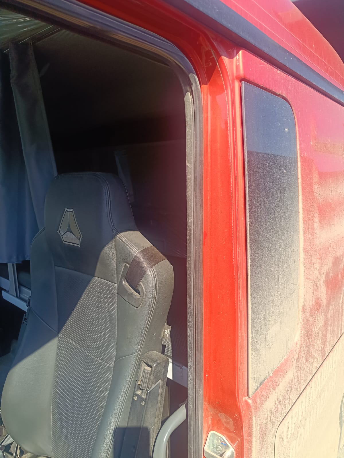 SITRAK C7H 8x4 Самосвал 2023 г. - фото 5