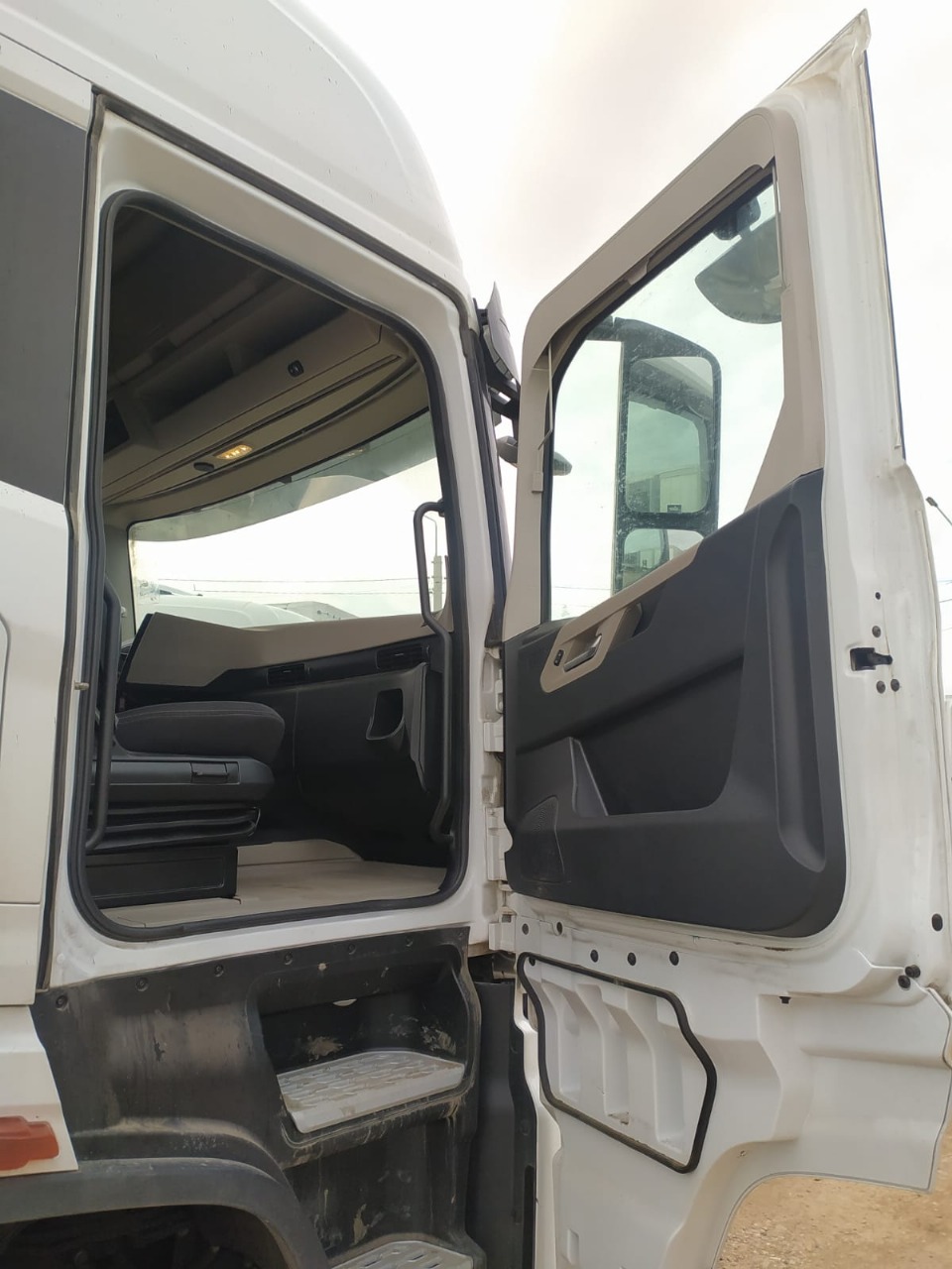 Ford F-Max 4x2 Седельный тягач 2023 г. - фото 6