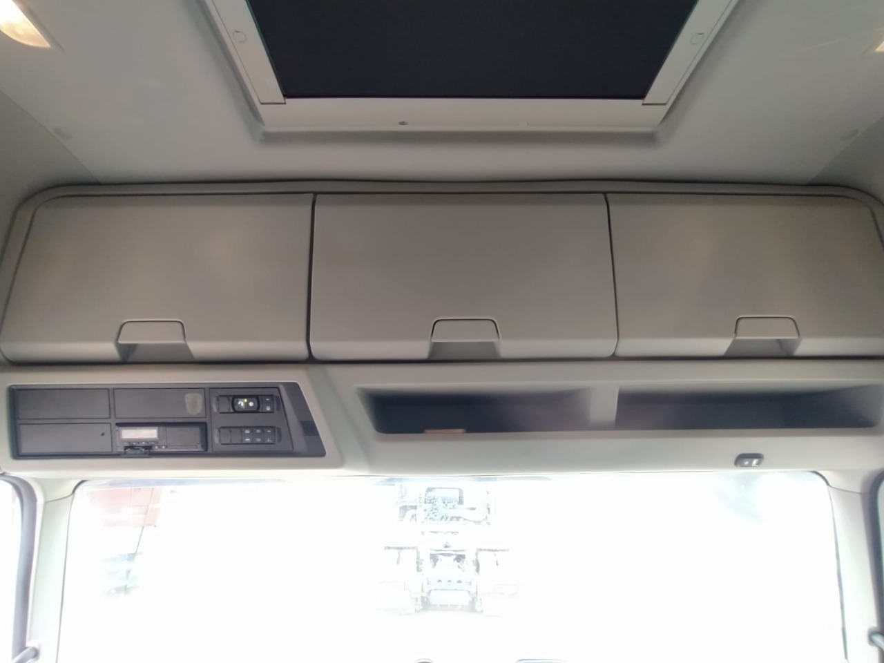 Ford F-Max 4x2 Седельный тягач 2023 г. - фото 9