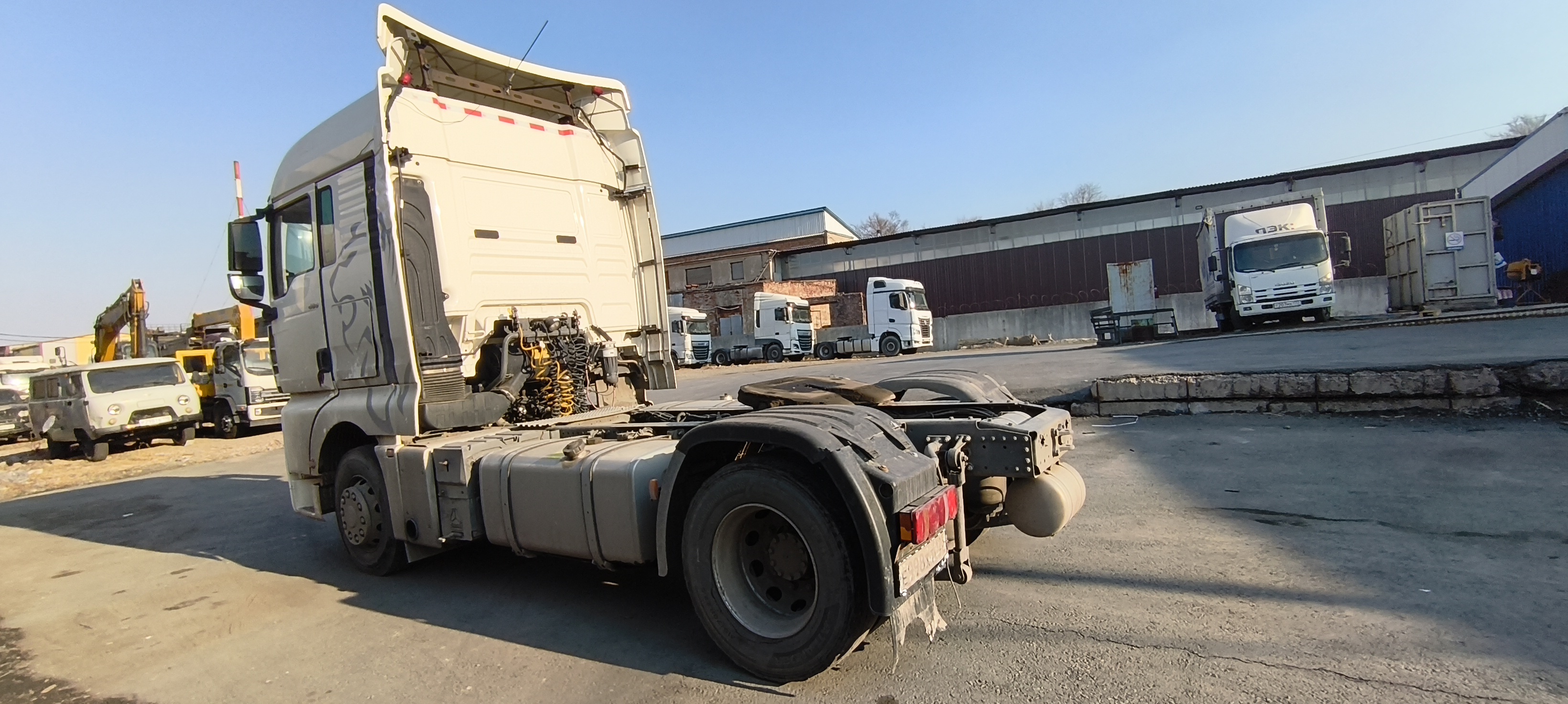 SITRAK C7H 4x2 Седельный тягач 2022 г. - фото 6