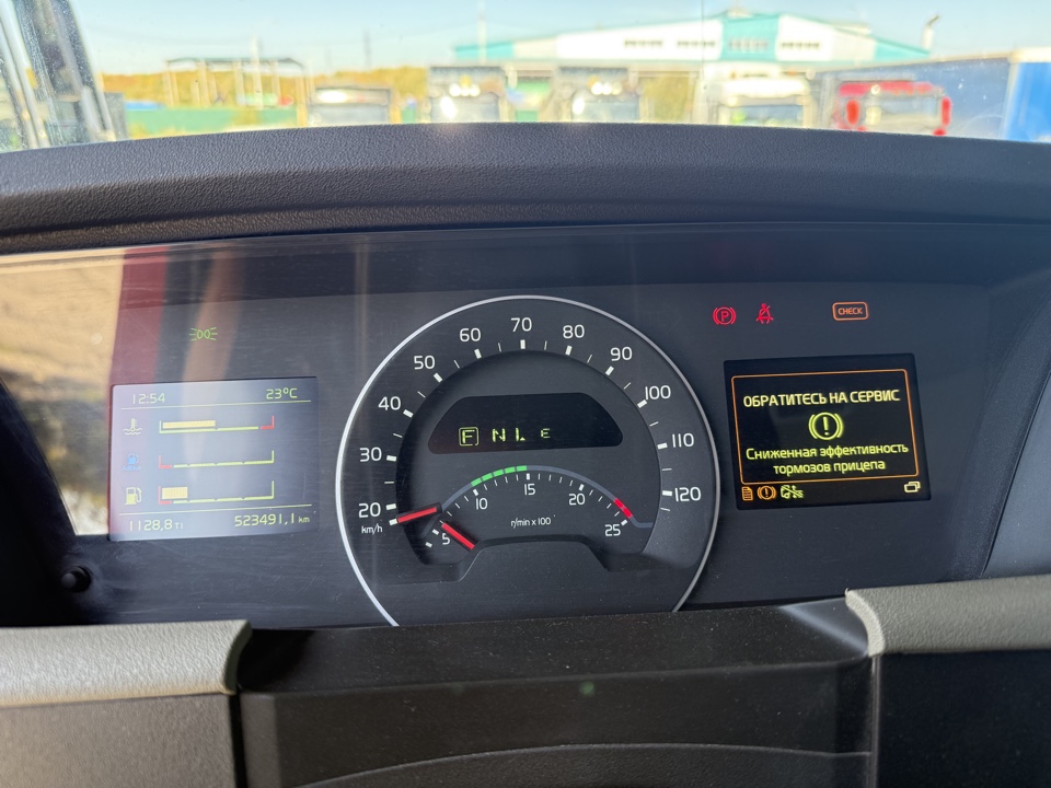 Volvo FH 4x2 Седельный тягач 2020 г. - фото 18