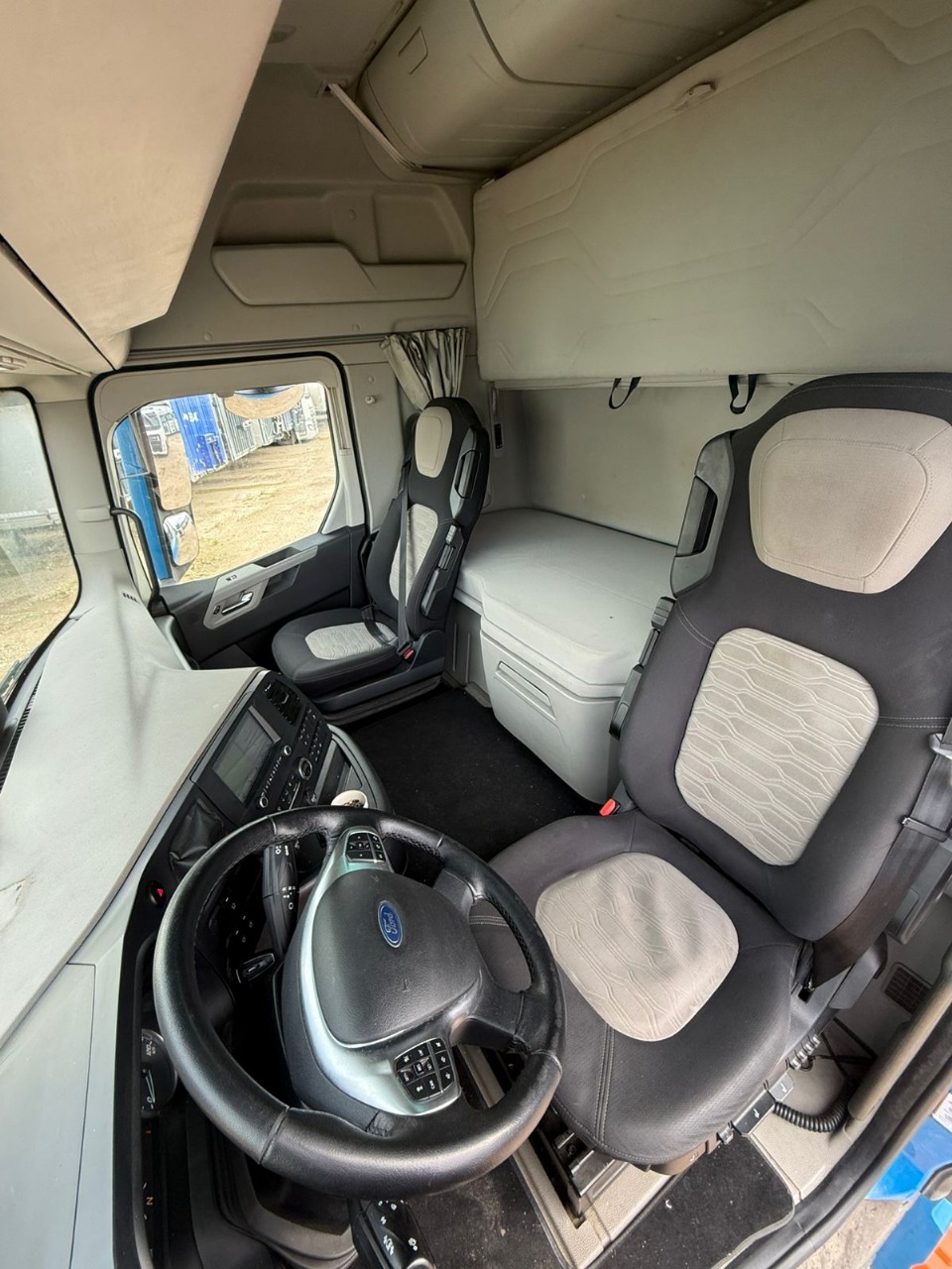 Ford F-Max 4x2 Седельный тягач 2023 г. - фото 6
