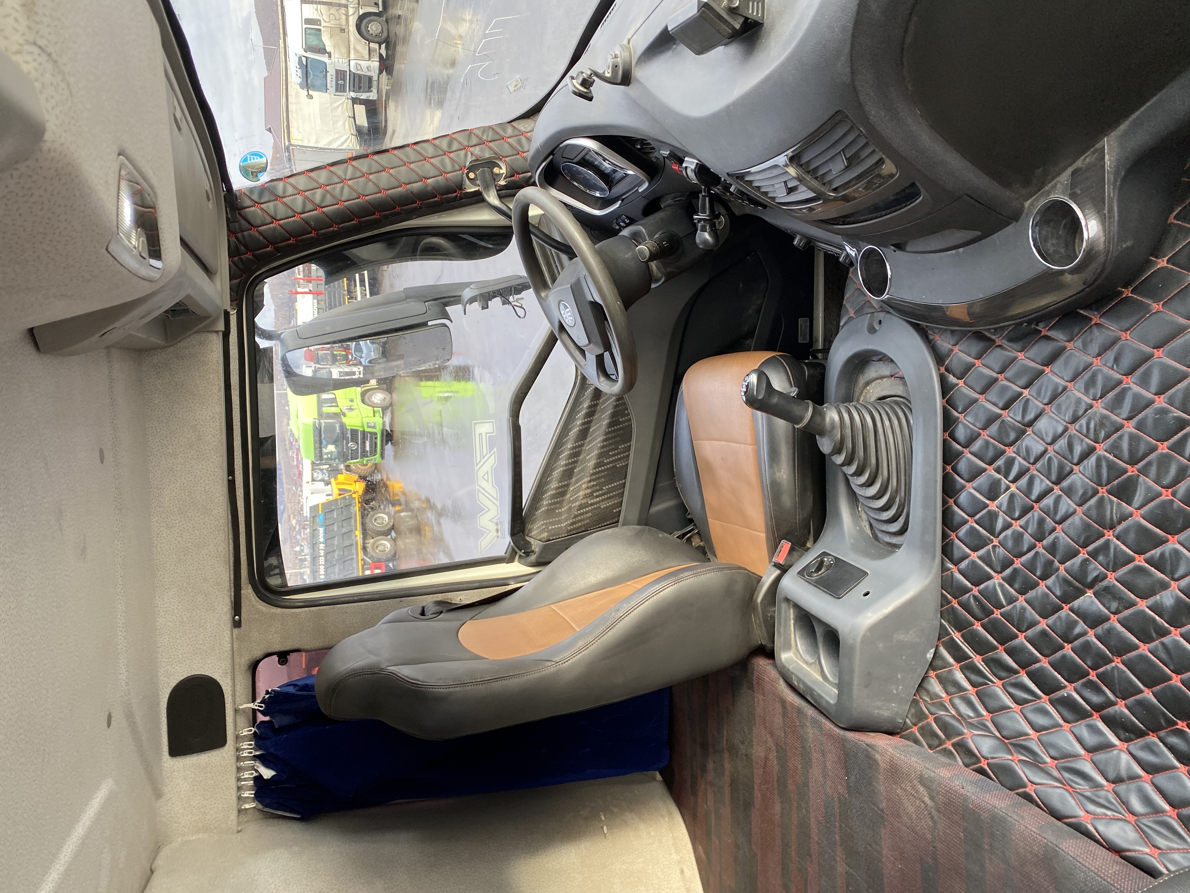 Айсин W2* на шасси FAW CA 3250 6x6 Бортовой с КМУ 2023 г. - фото 13