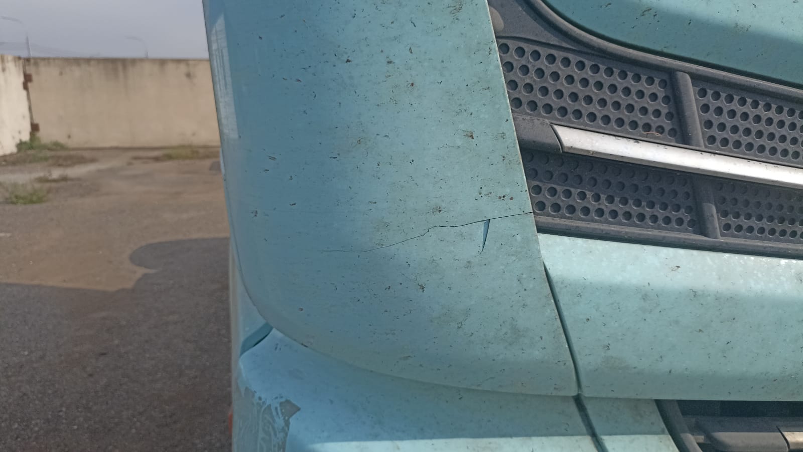 Shacman (Shaanxi) SX* 4x2 Седельный тягач 2023 г. - фото 17