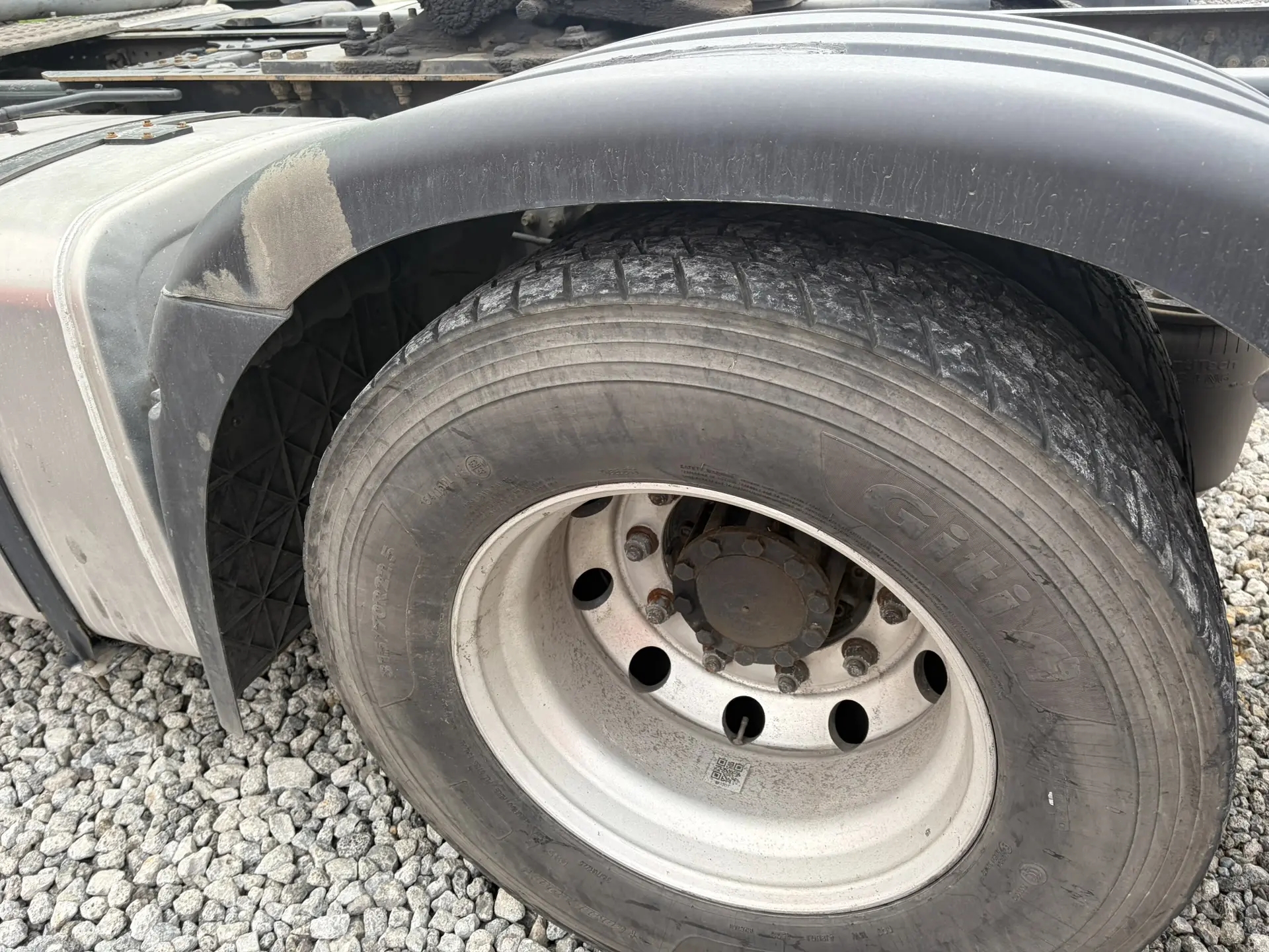 Shacman (Shaanxi) SX* 4x2 Седельный тягач 2023 г. - фото 10