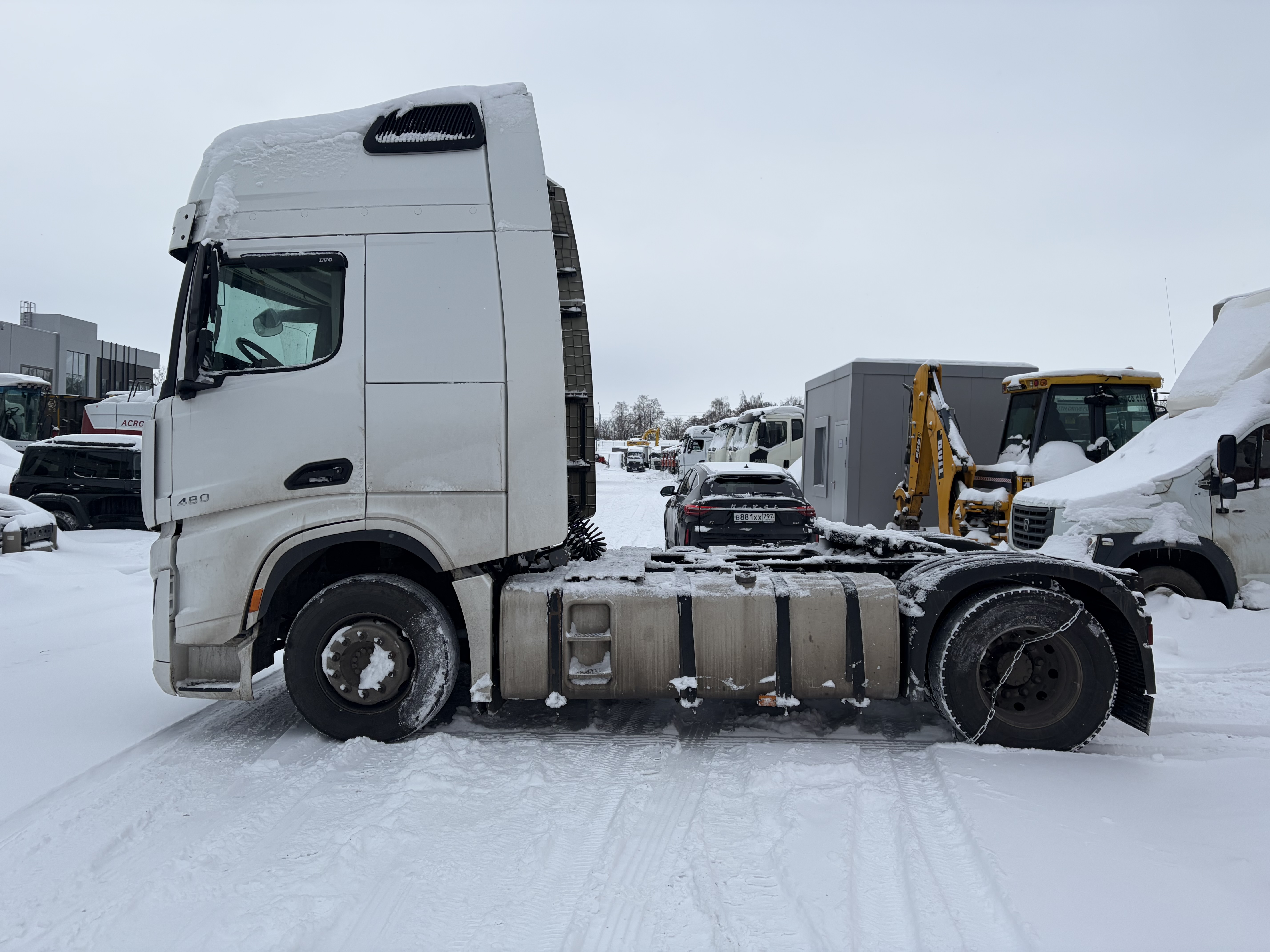 Shacman (Shaanxi) SX* 4x2 Седельный тягач 2023 г. - фото 3