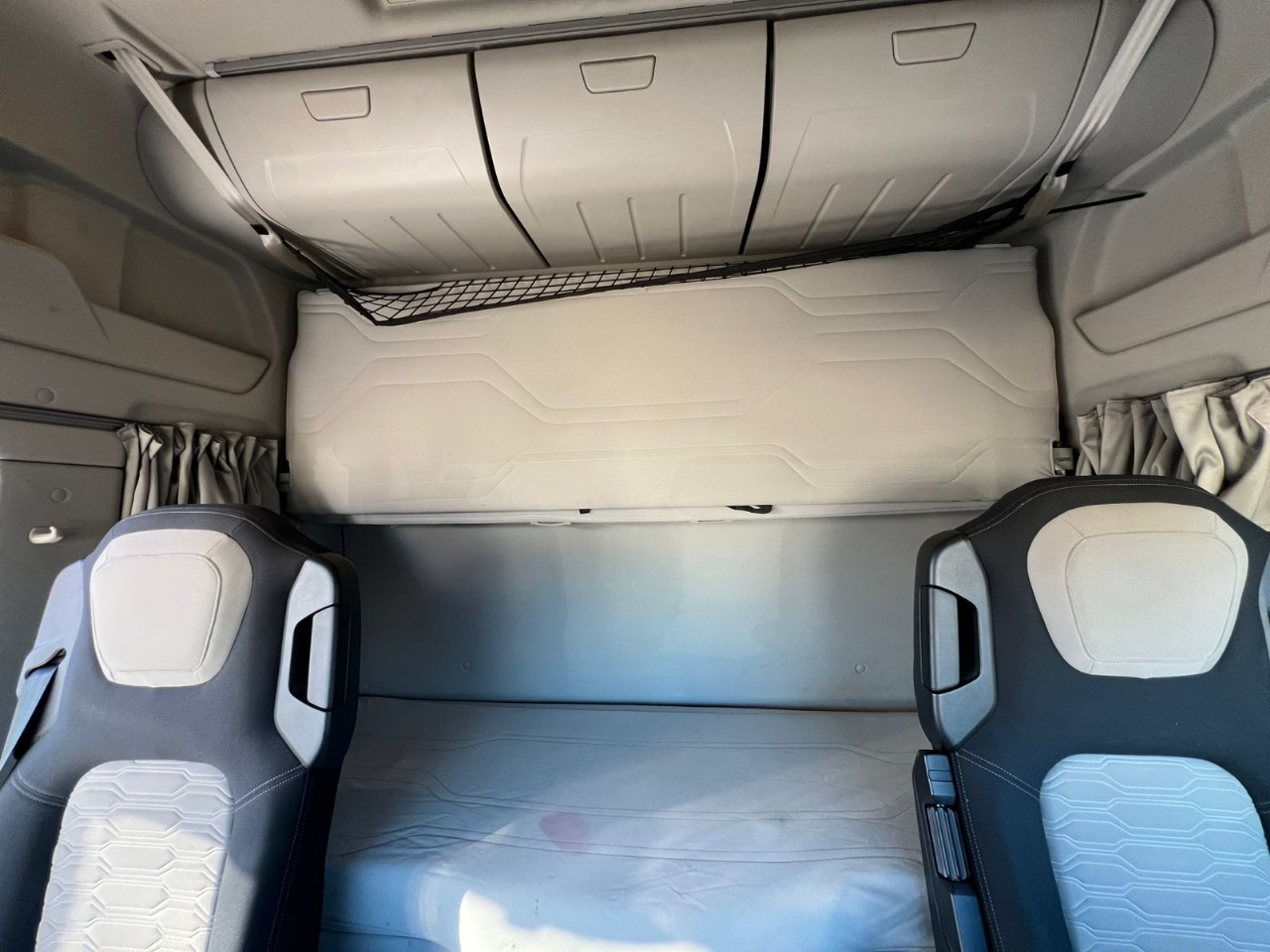 Ford F-Max 4x2 Седельный тягач 2023 г. - фото 7