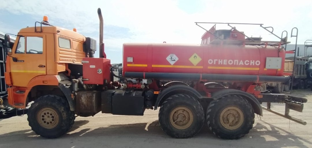 ЧЕЛЯБИНСКИЙ МАШИНОСТРОИТЕЛЬНЫЙ ЗАВОД 7074* на шасси КамАЗ 43118 6x6 Автотопливозаправщик 2022 г. - фото 3