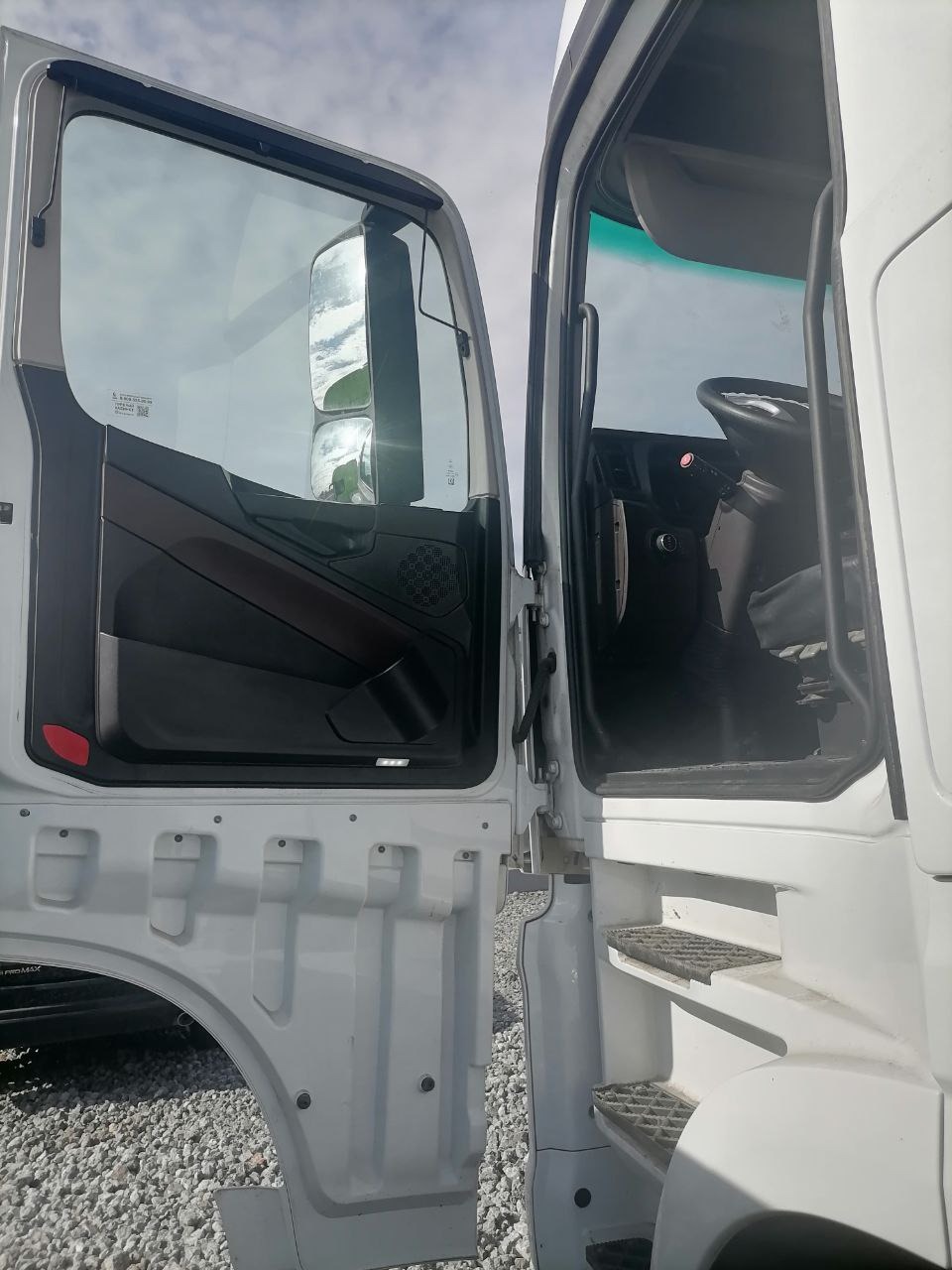 КамАЗ М1945 4x2 Седельный тягач 2023 г. - фото 7