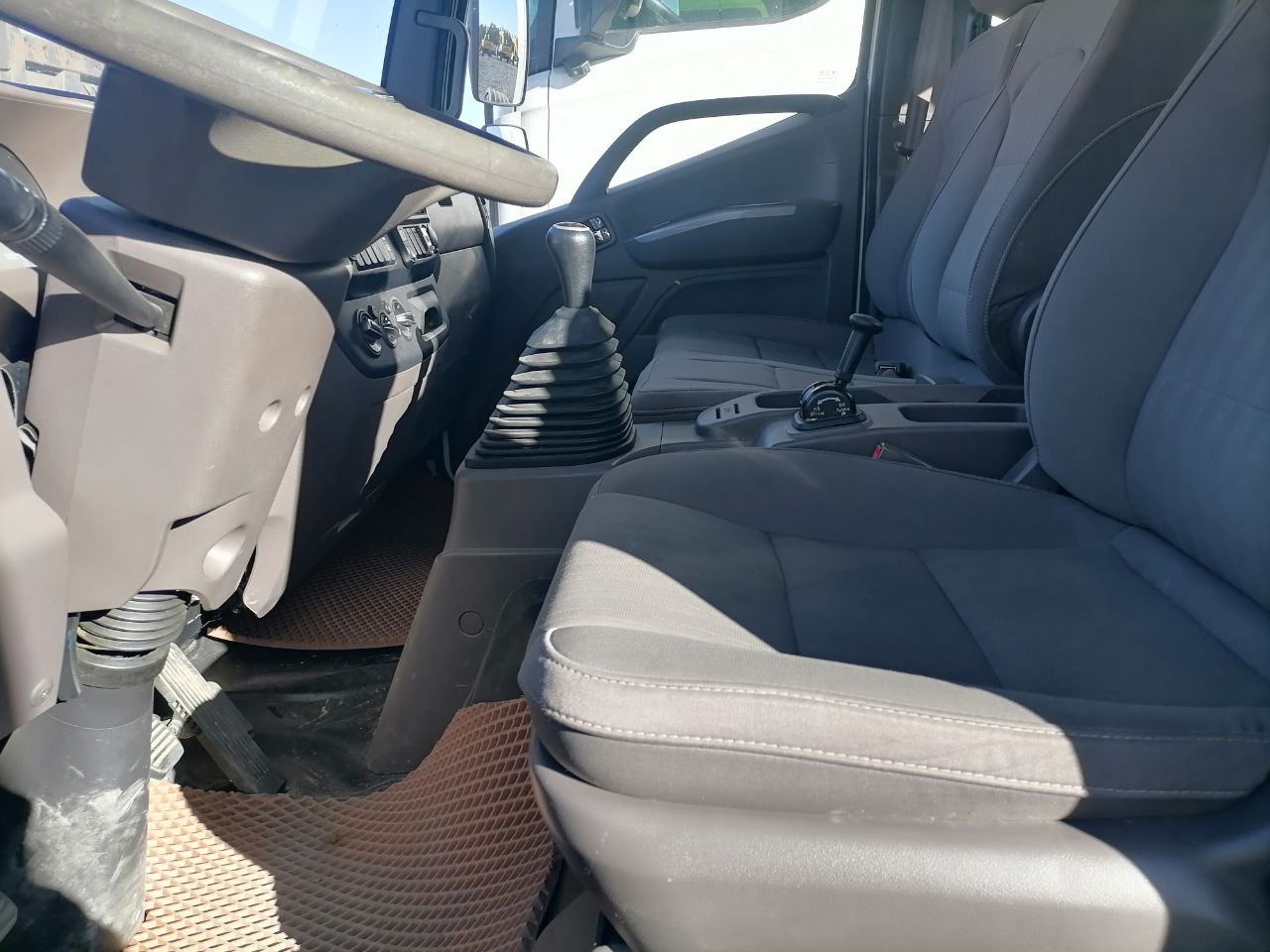 Foton AUMARK 4x2 Бортовой (Евроборт) (кат. С) 2022 г. - фото 10