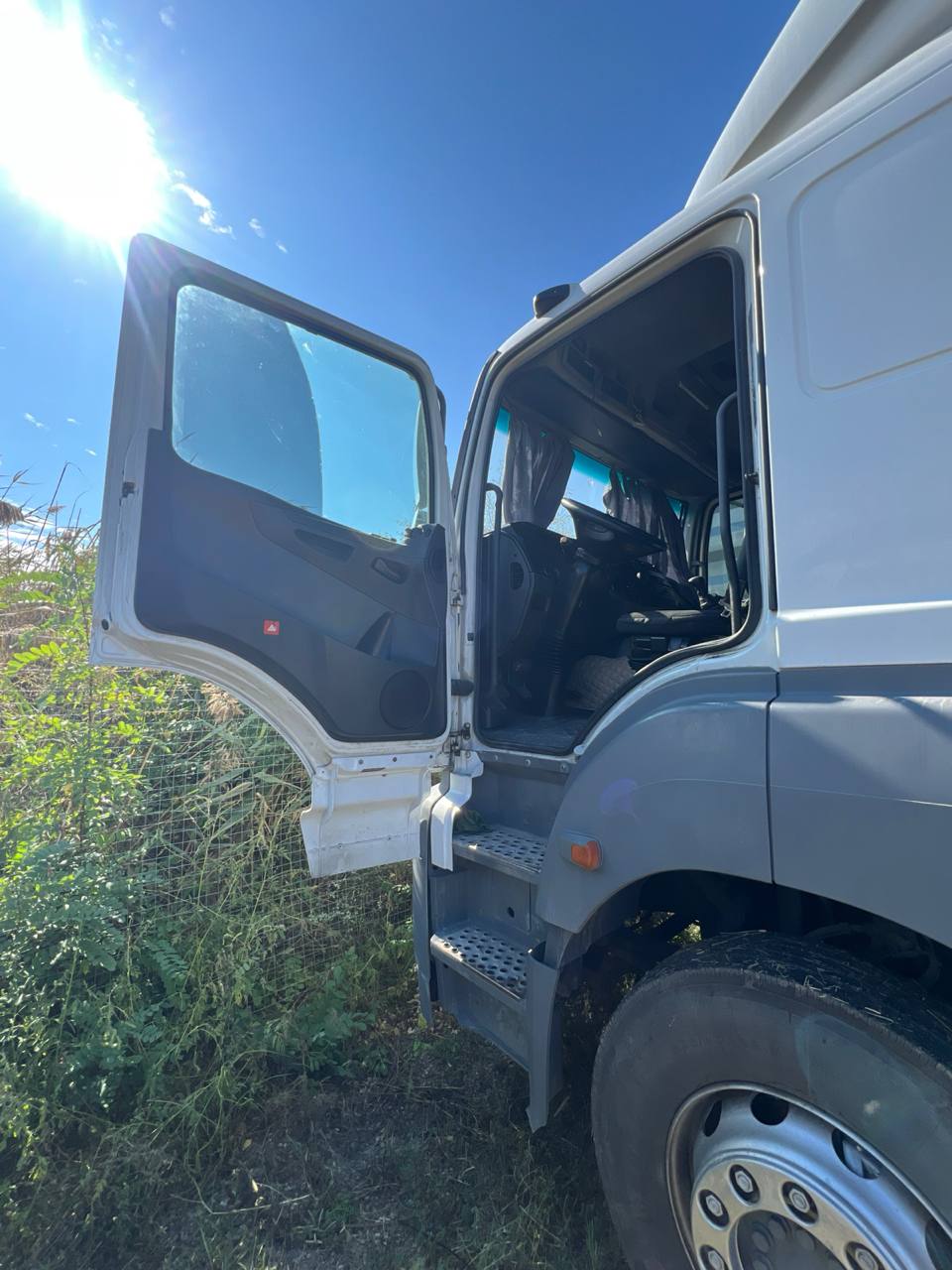 Mercedes-Benz AXOR 4x2 Седельный тягач 2017 г. - фото 5