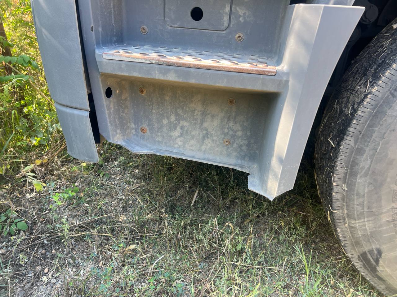 Mercedes-Benz AXOR 4x2 Седельный тягач 2017 г. - фото 14