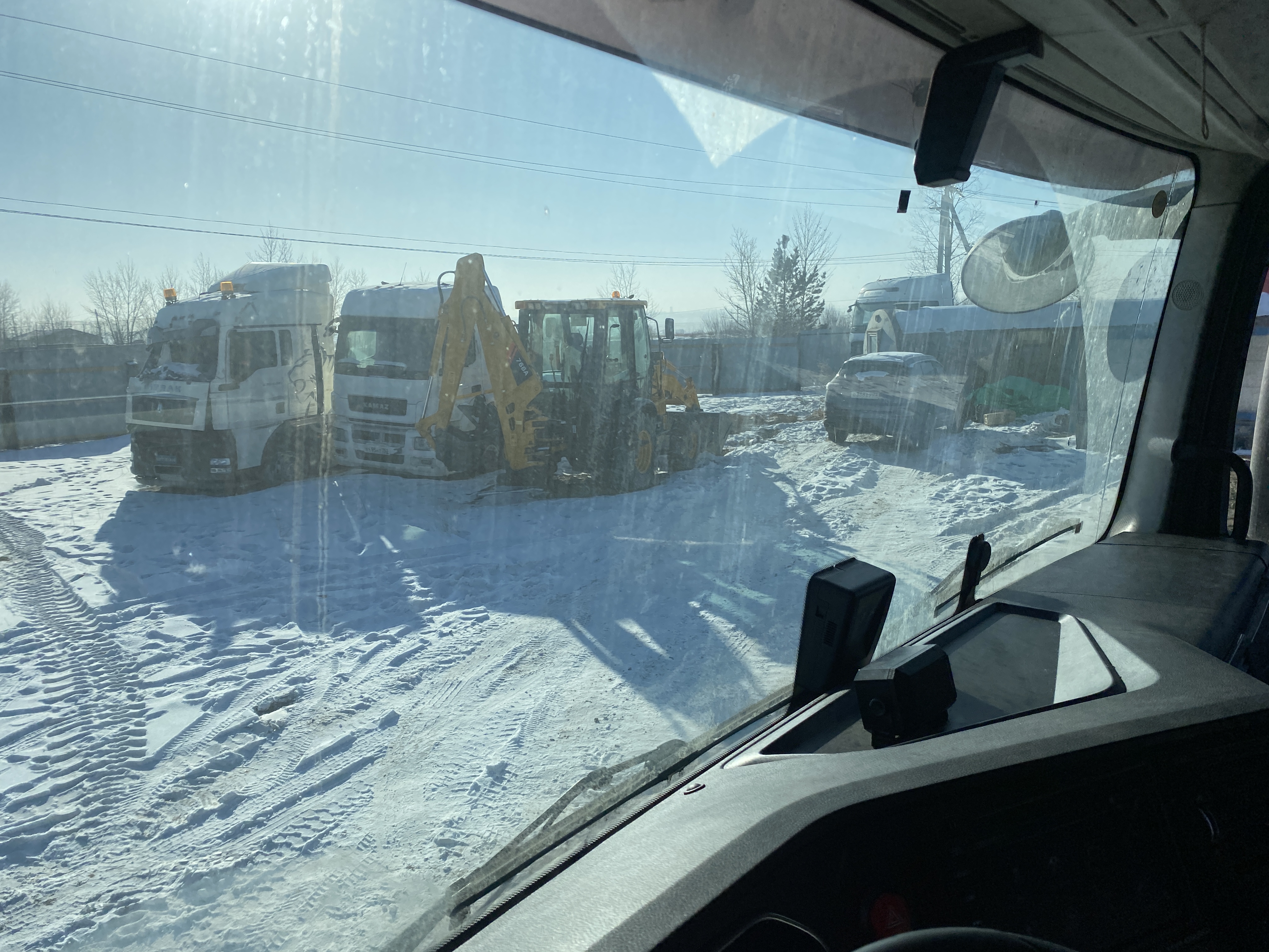 FAW J7 4x2 Седельный тягач 2023 г. - фото 14