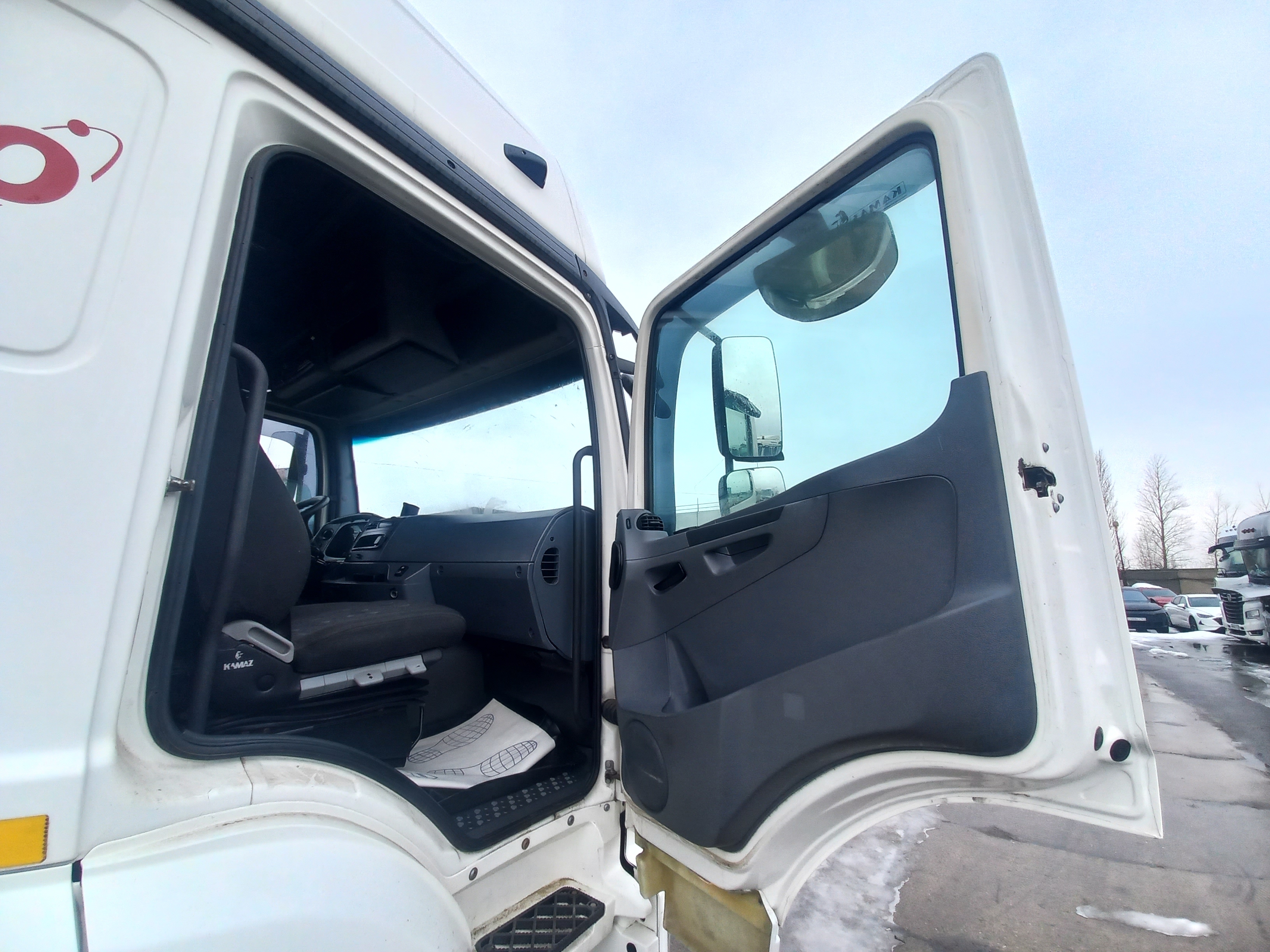 КамАЗ М1840 4x2 Седельный тягач 2020 г. - фото 10
