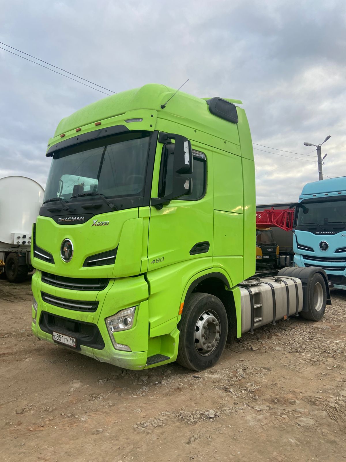 Shacman (Shaanxi) SX* 4x2 Седельный тягач 2022 г. - фото 3