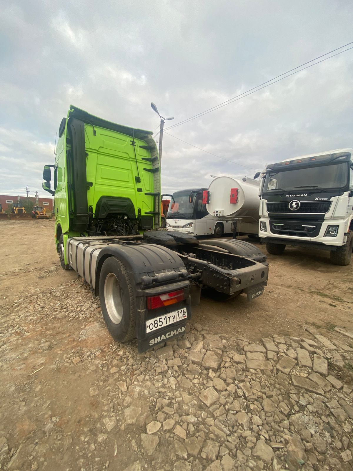 Shacman (Shaanxi) SX* 4x2 Седельный тягач 2022 г. - фото 7