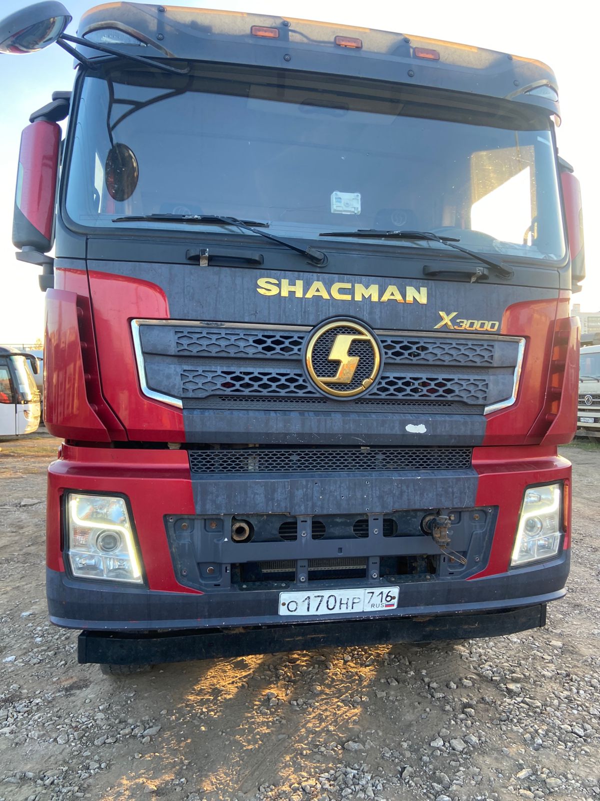 Shacman (Shaanxi) SX* 6x6 Седельный тягач 2022 г.