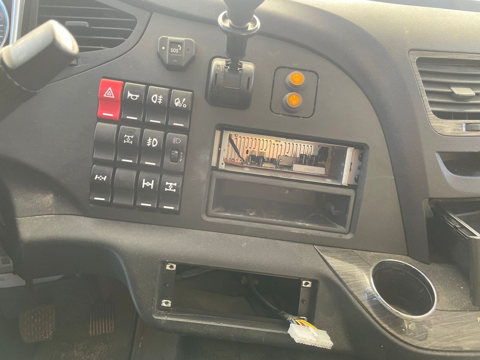 FAW J6 6x6 Самосвал 2023 г. - фото 6