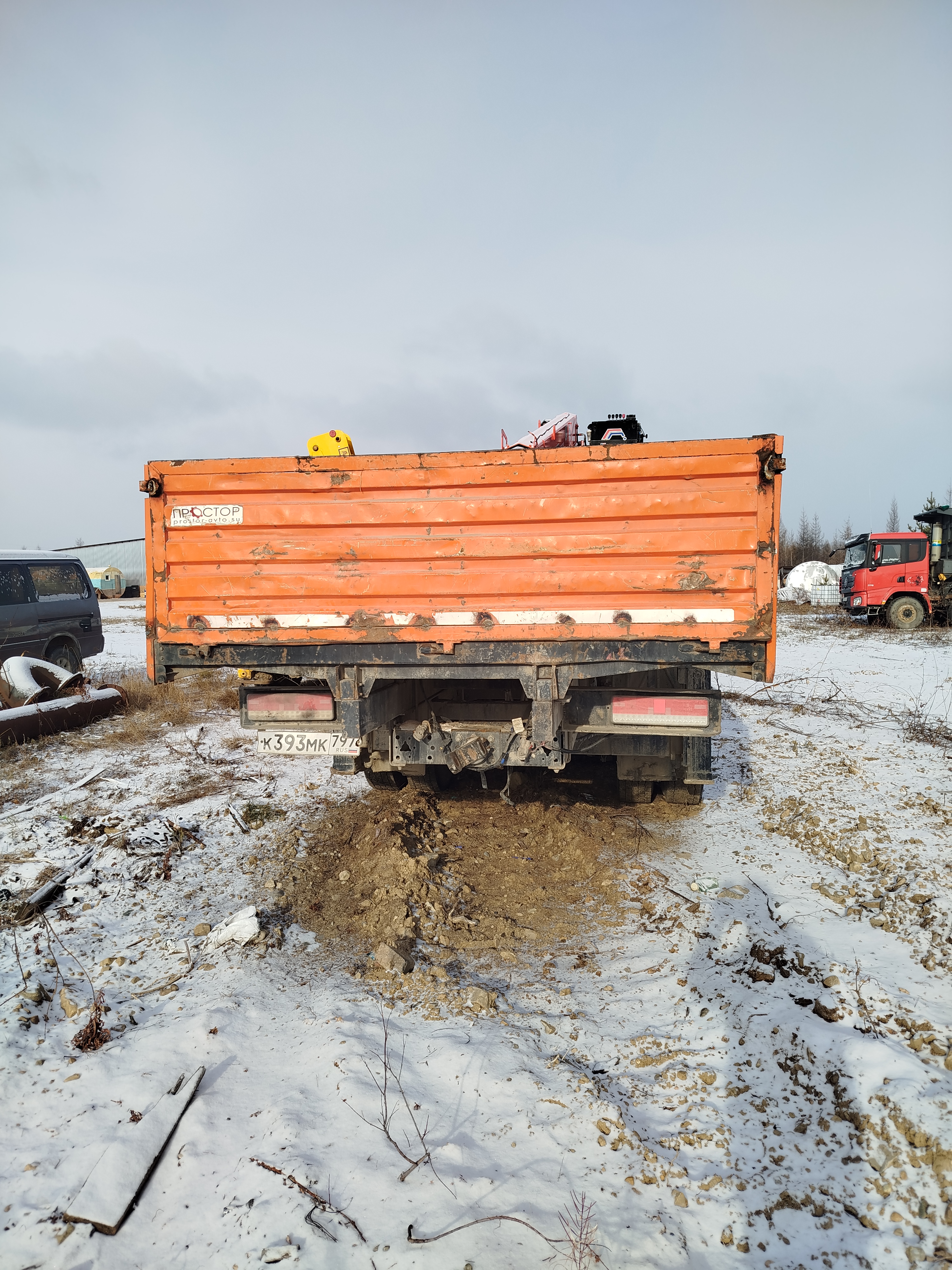 Коммерческие грузовики K3B* на шасси КамАЗ 65115 6x4 Бортовой с КМУ 2023 г. - фото 10