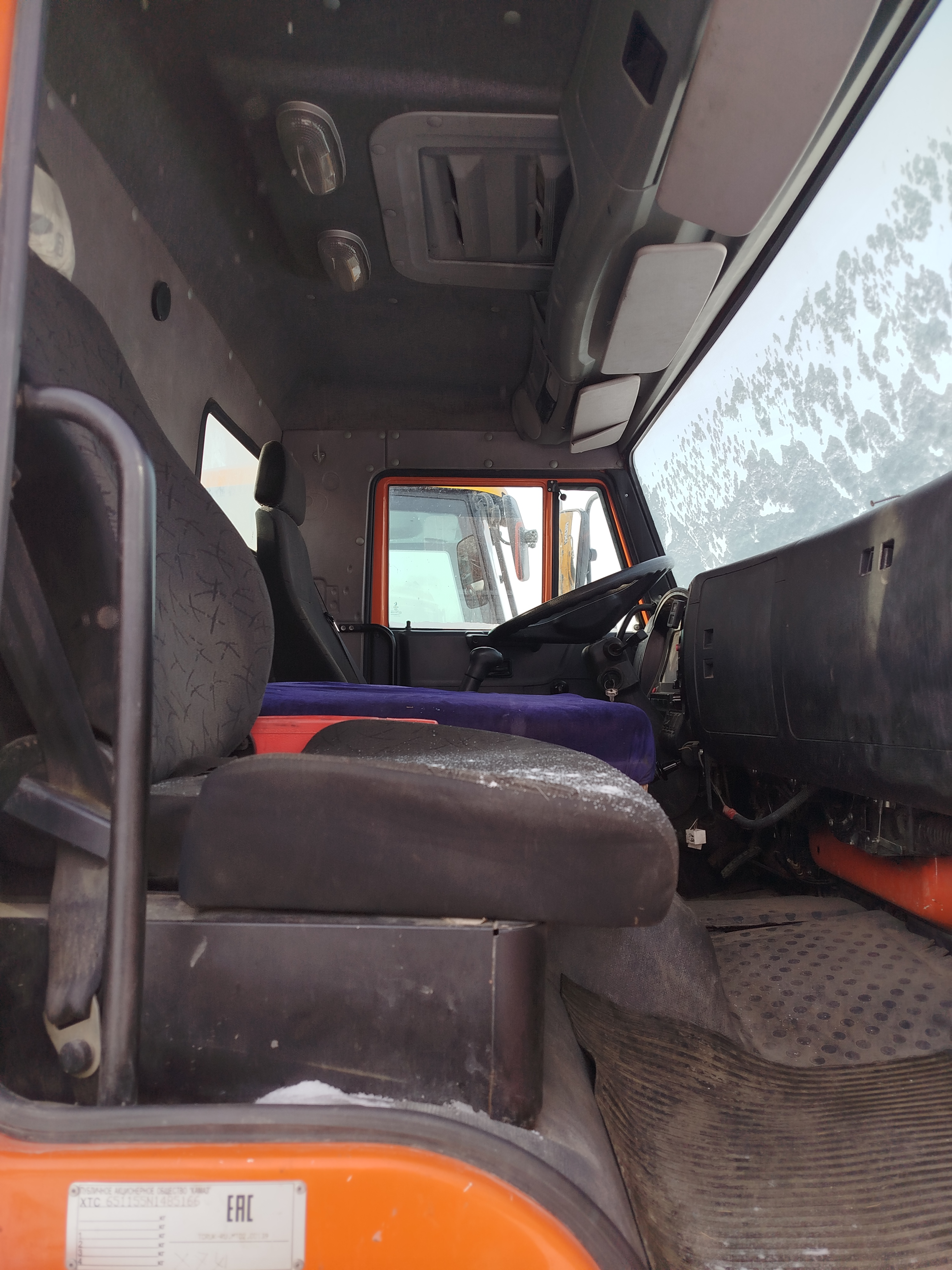 Коммерческие грузовики K3B* на шасси КамАЗ 65115 6x4 Бортовой с КМУ 2023 г. - фото 14