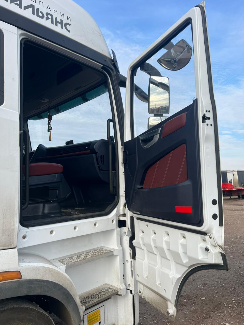 SANY S* 4x2 Седельный тягач 2024 г. - фото 6