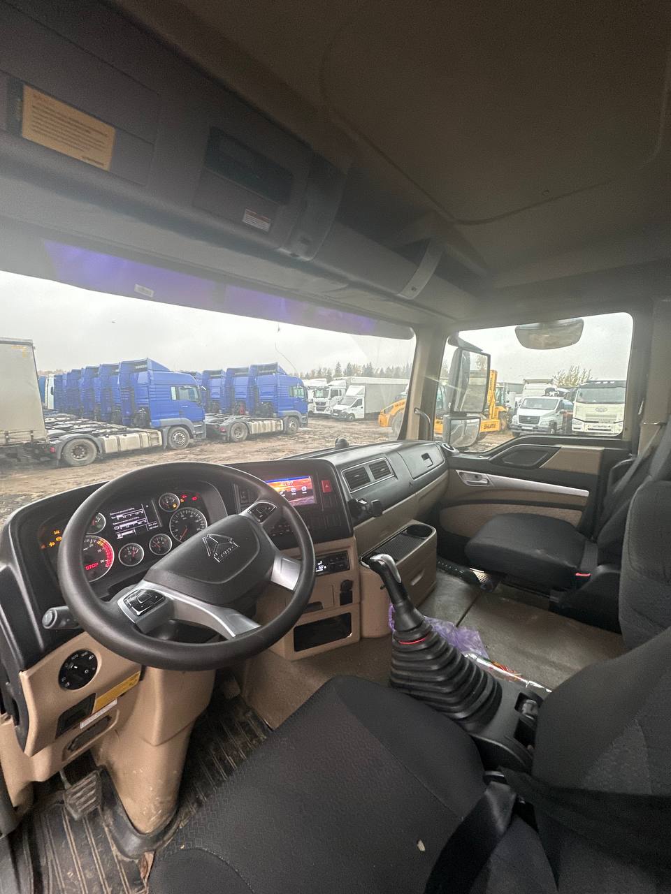 Howo T5G 6x4 Самосвал 2022 г. - фото 26