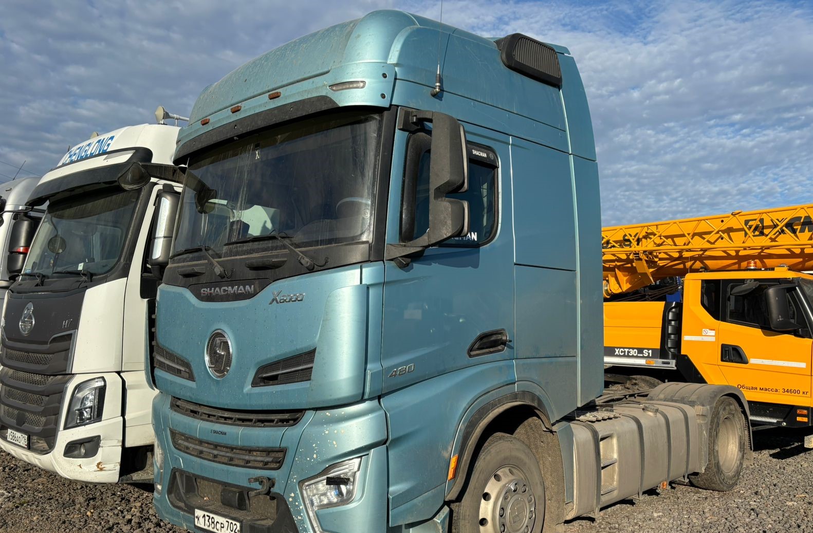 Shacman (Shaanxi) SX* 4x2 Седельный тягач 2022 г. - фото 3