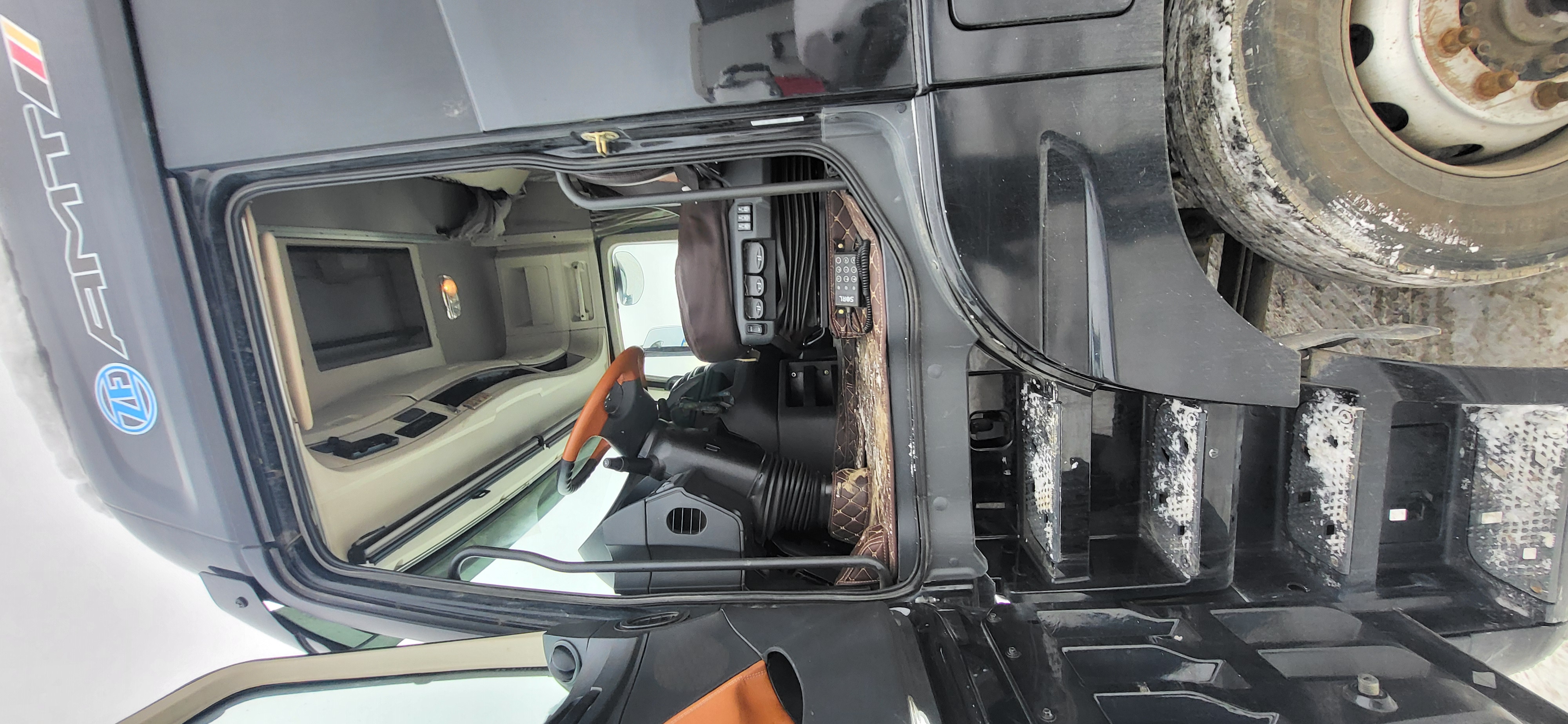 Foton AUMAN 4x2 Седельный тягач 2023 г. - фото 9